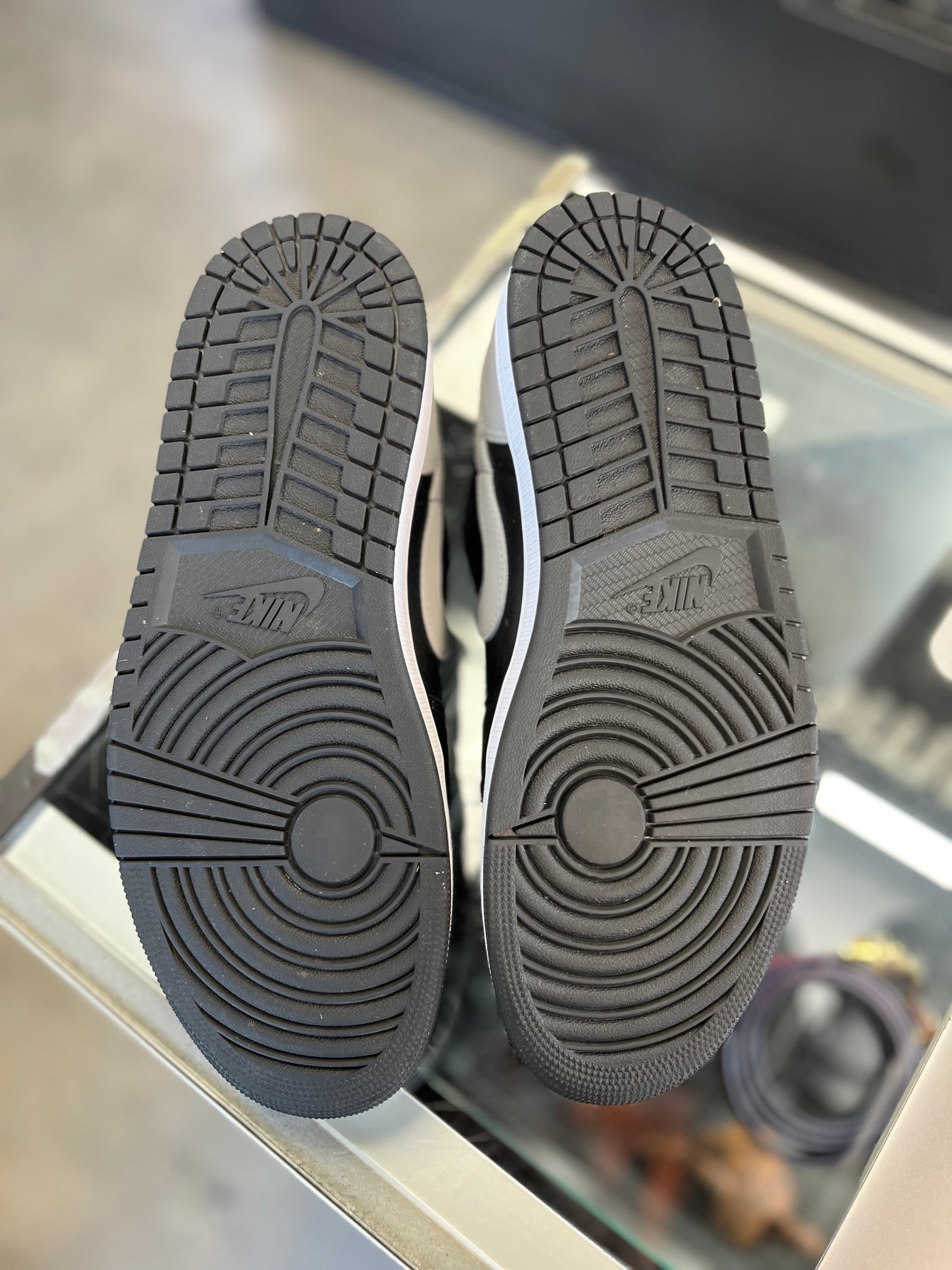 Jordan 1 Low “Shadow” Size 11