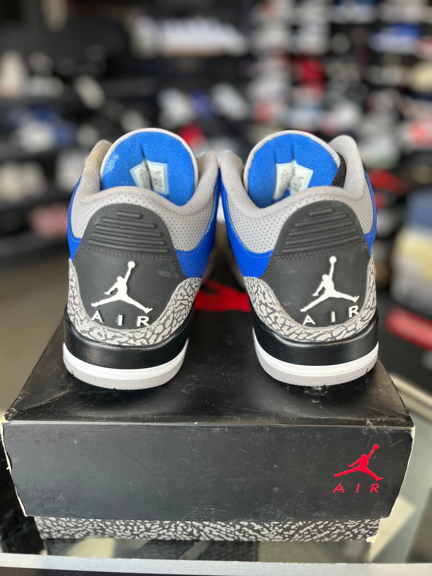 Jordan 3 “Varsity Royal” Size 11.5