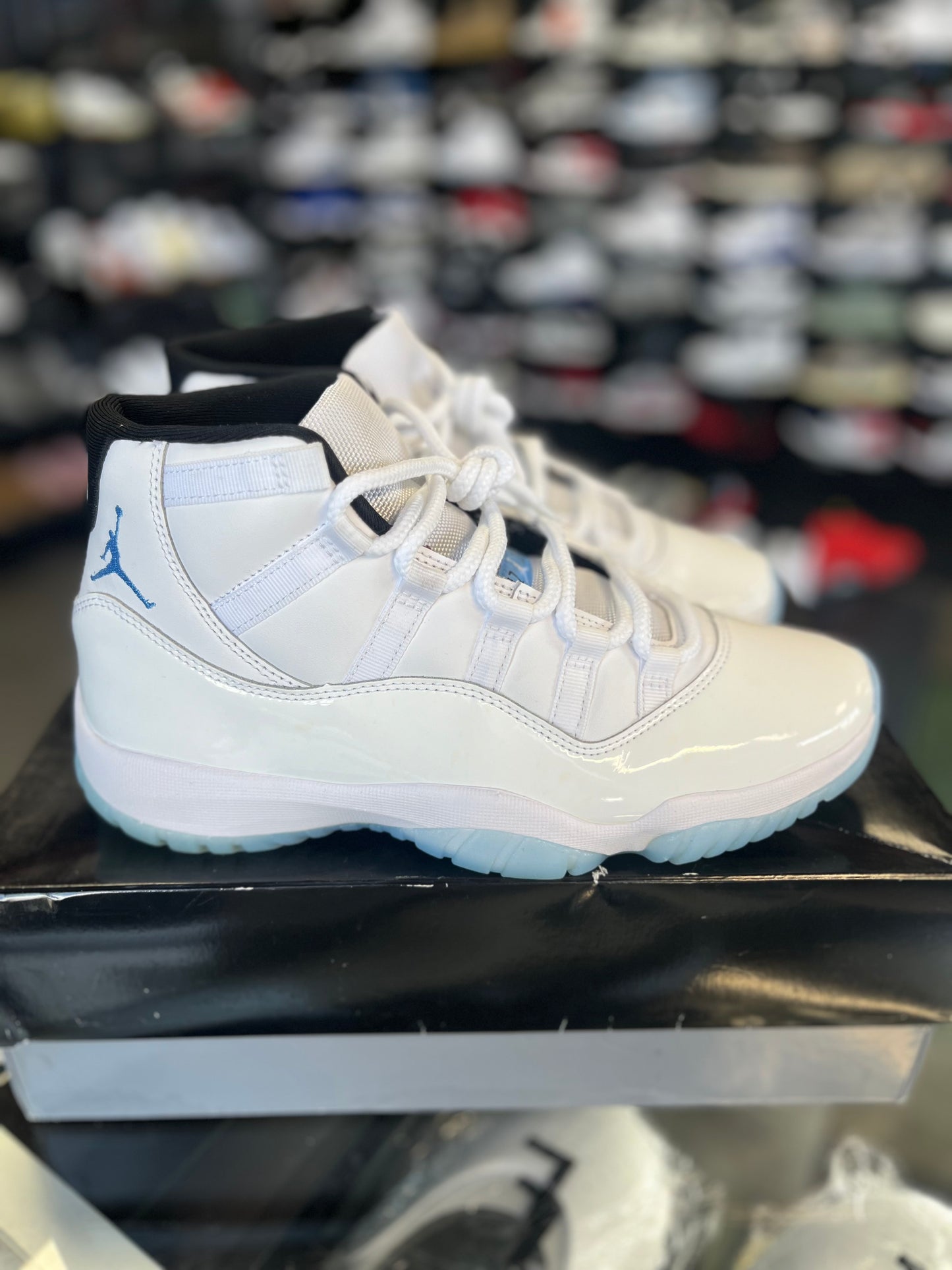 Jordan 11 “Legend Blue” Size 8.5