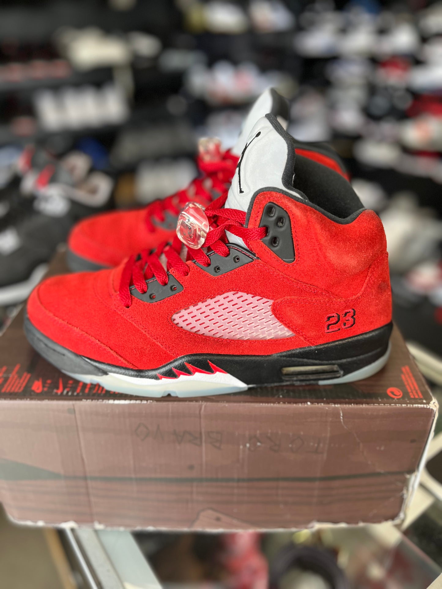 Jordan 5 “Raging Bull” Size 9.5