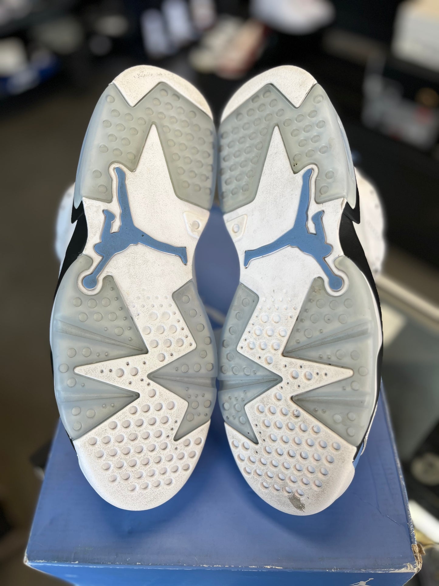 Jordan 6 “UNC” Size 9.5