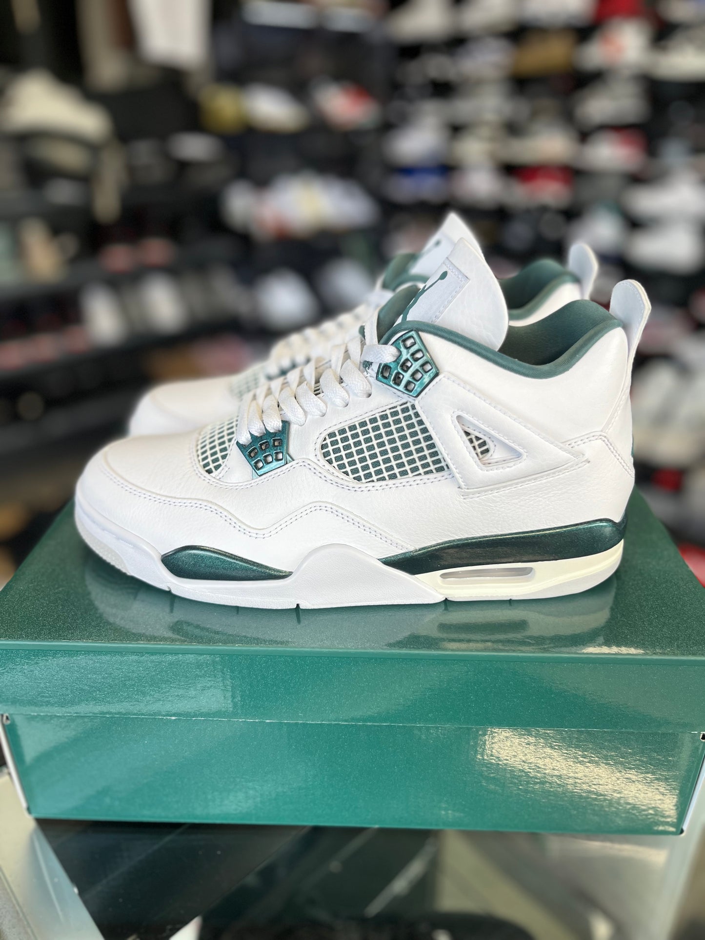 Jordan 4 “Oxidized Green” Size 9.5