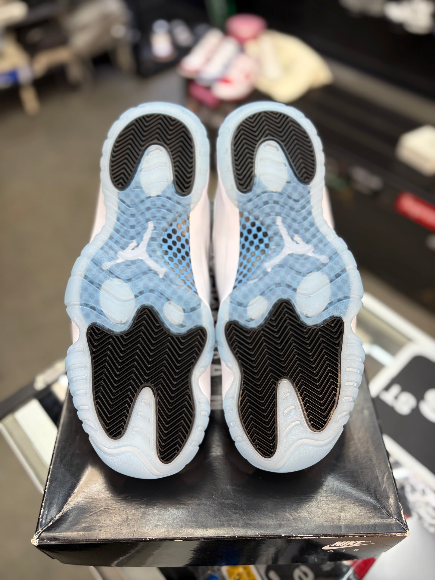 Jordan 11 “Legend Blue” Size 9.5