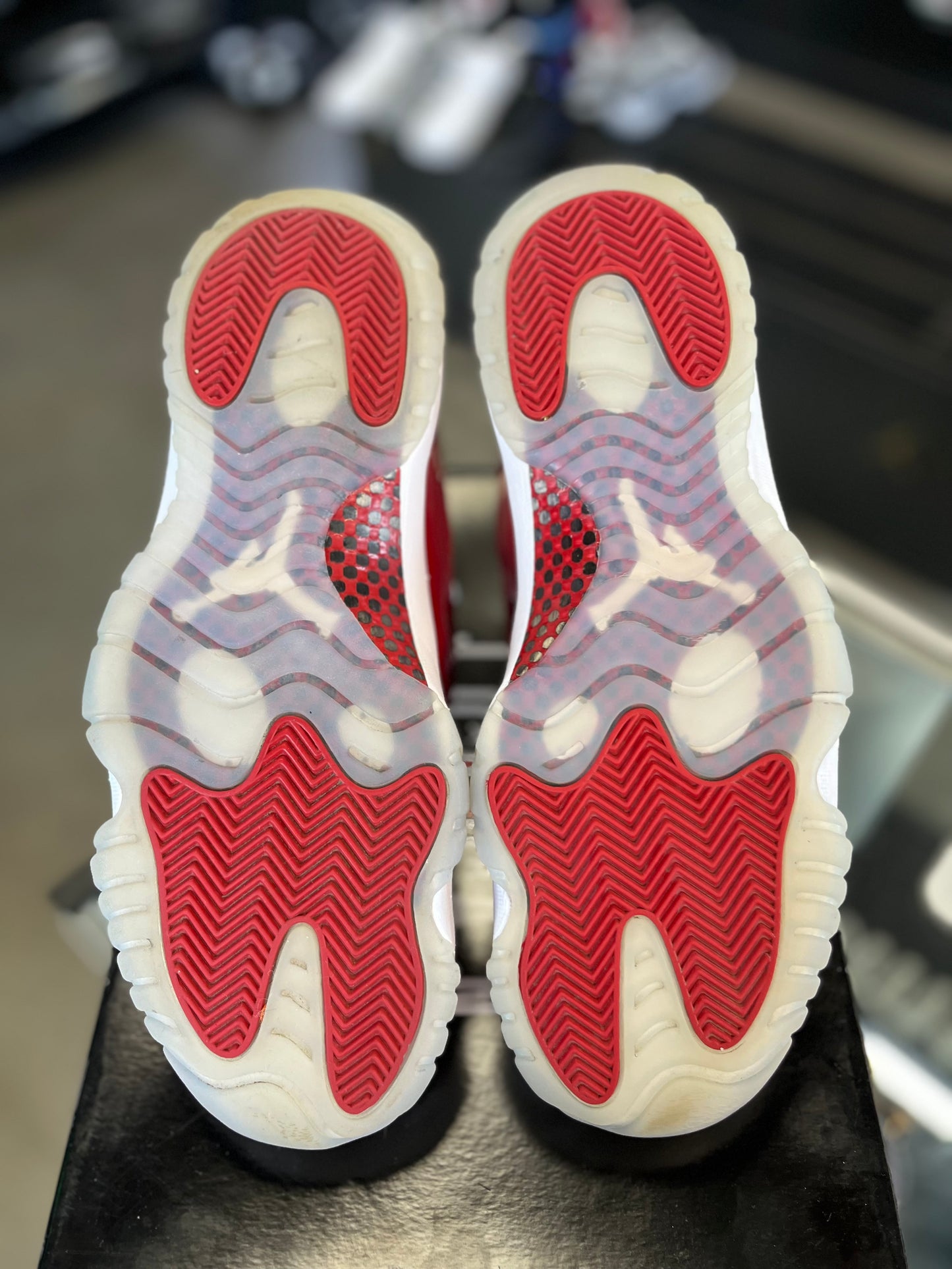 Jordan 11 “Cherry” Size 11