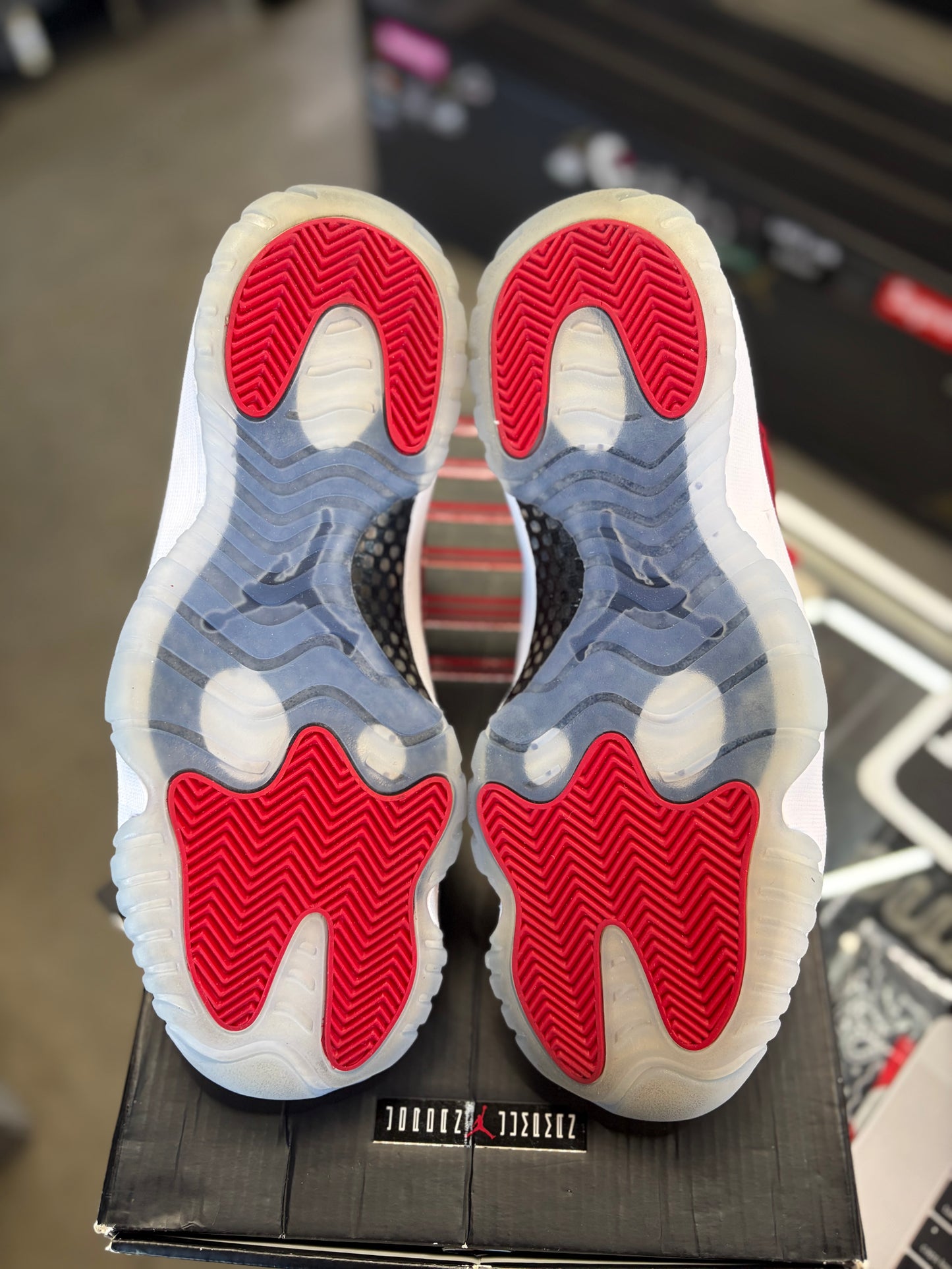 Jordan 11 “Win Like 96” Size 9.5