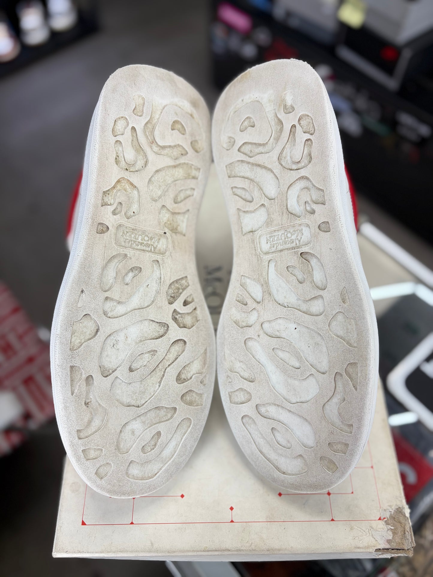 Alexander McQueen “White/Red” Size 42.5EU