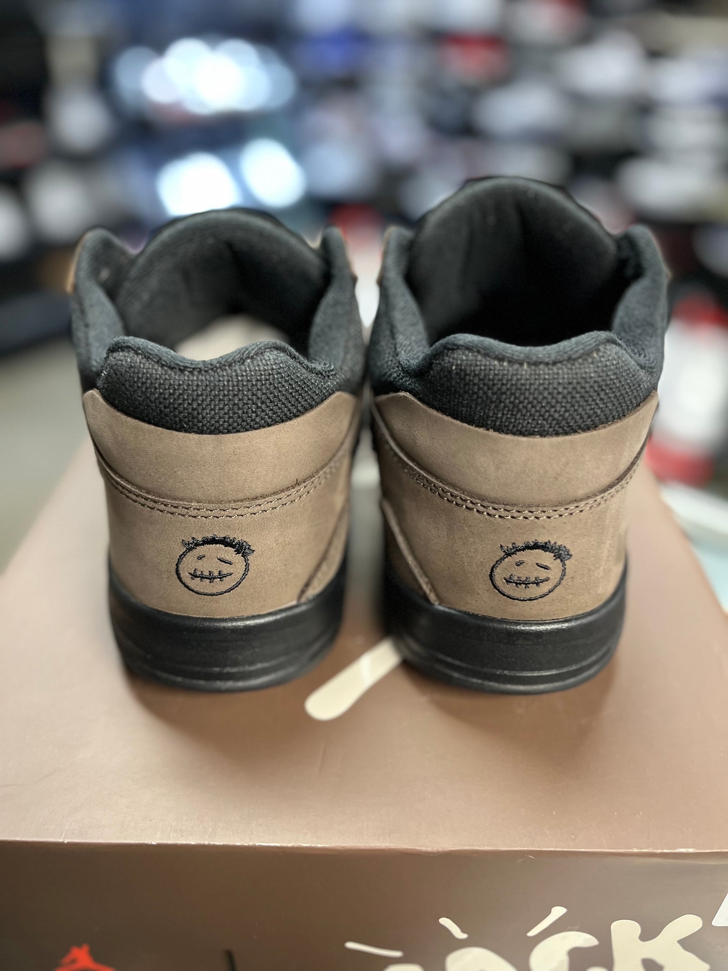 Jumpman Jack x Travis Scott “Mocha” Size 10.5