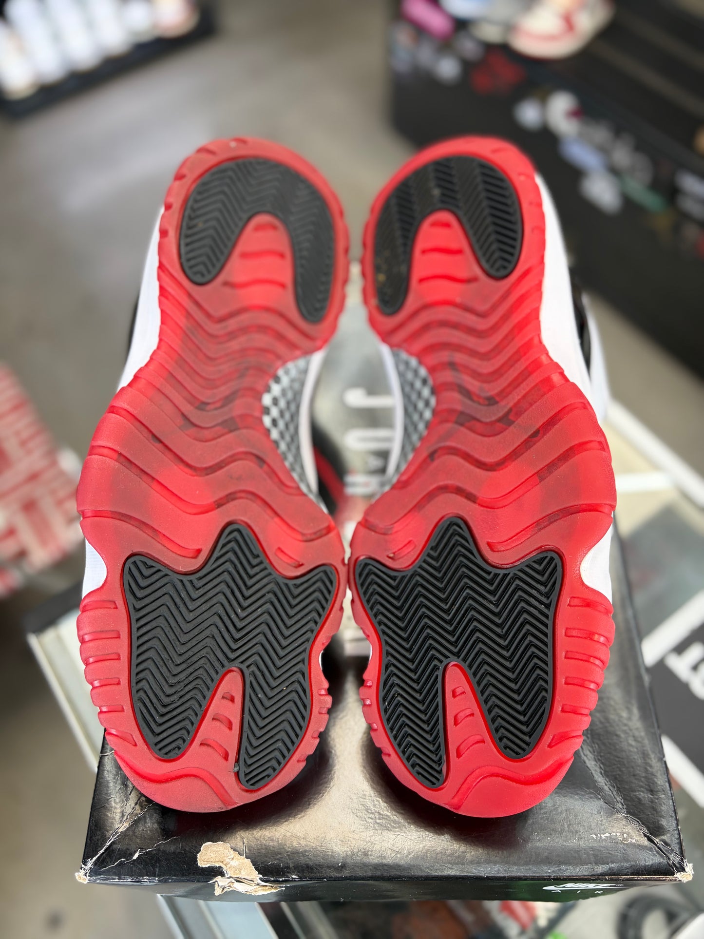 Jordan 11 Low “Concord Bred” Size 10