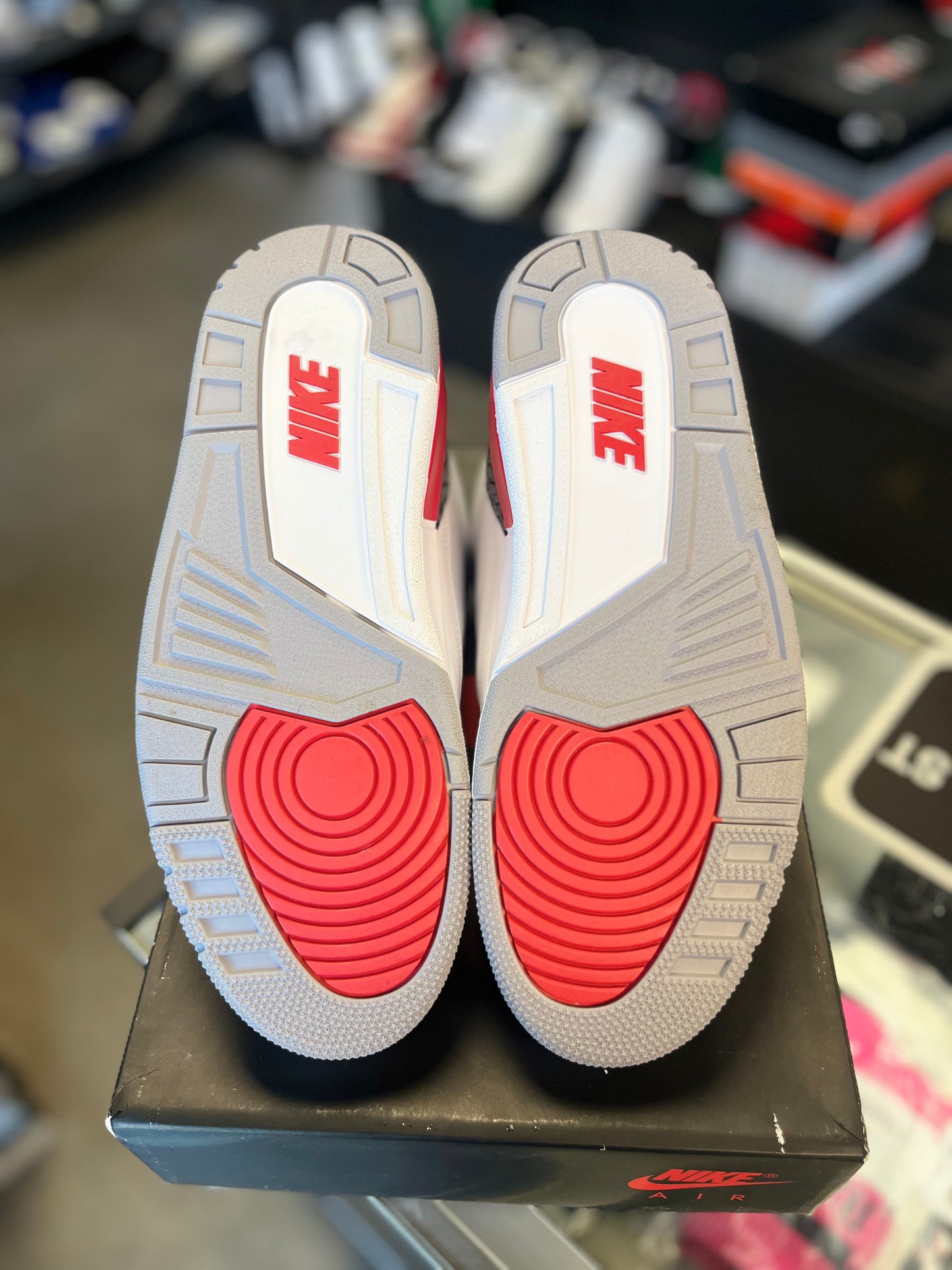 Jordan 3 “Fire Red” Size 9