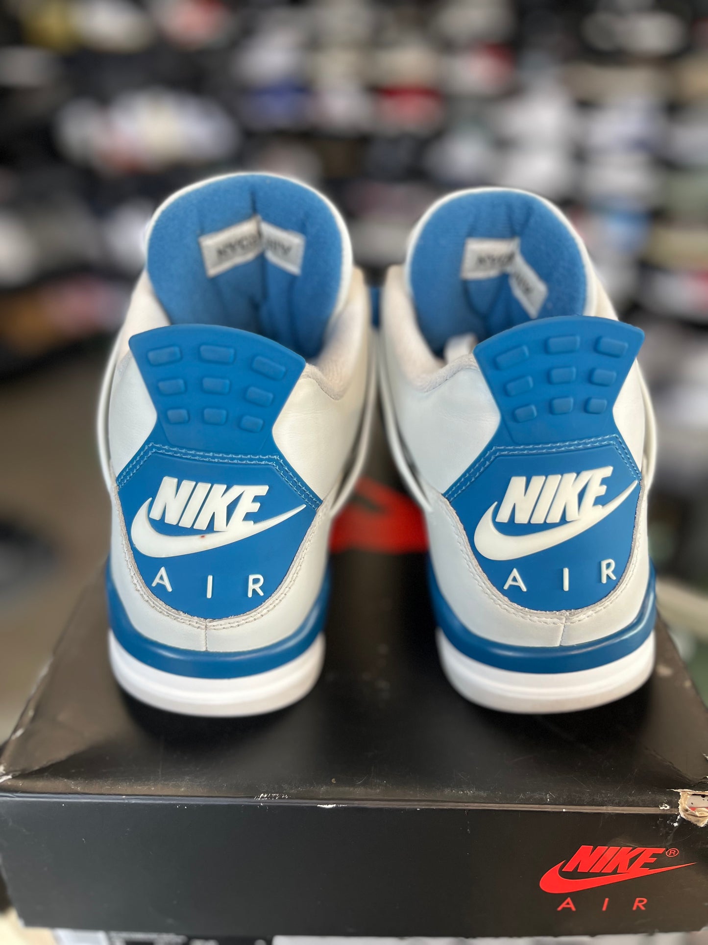Jordan 4 “Military Blue” Size 9