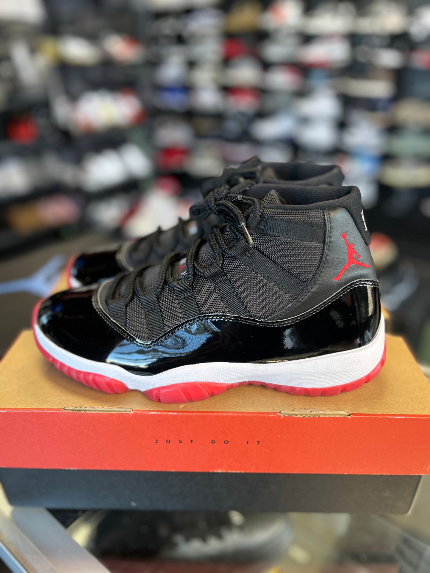 Jordan 11 “Bred” (2019) Size 8
