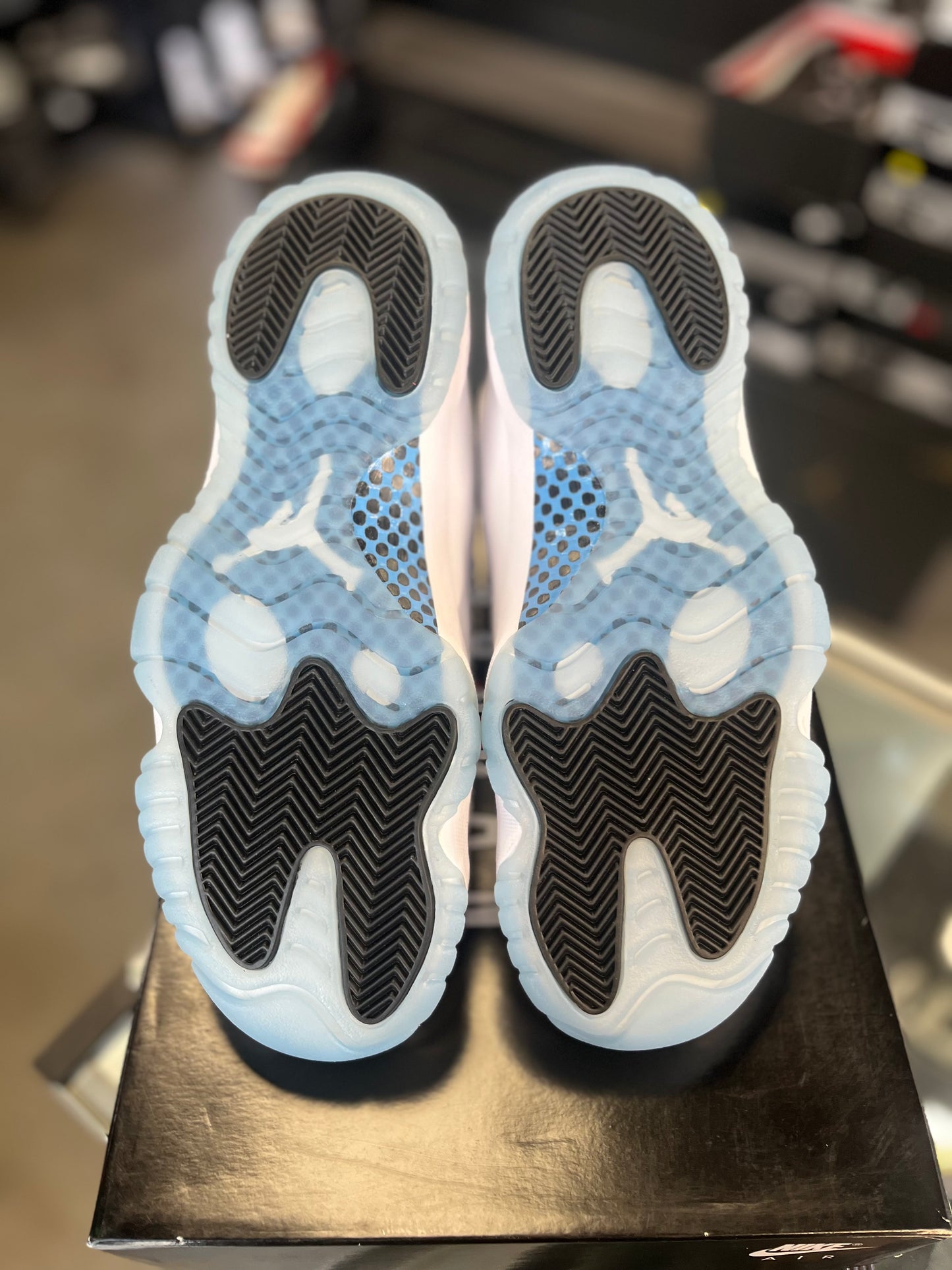 Jordan 11 “Legend Blue” Size 9.5