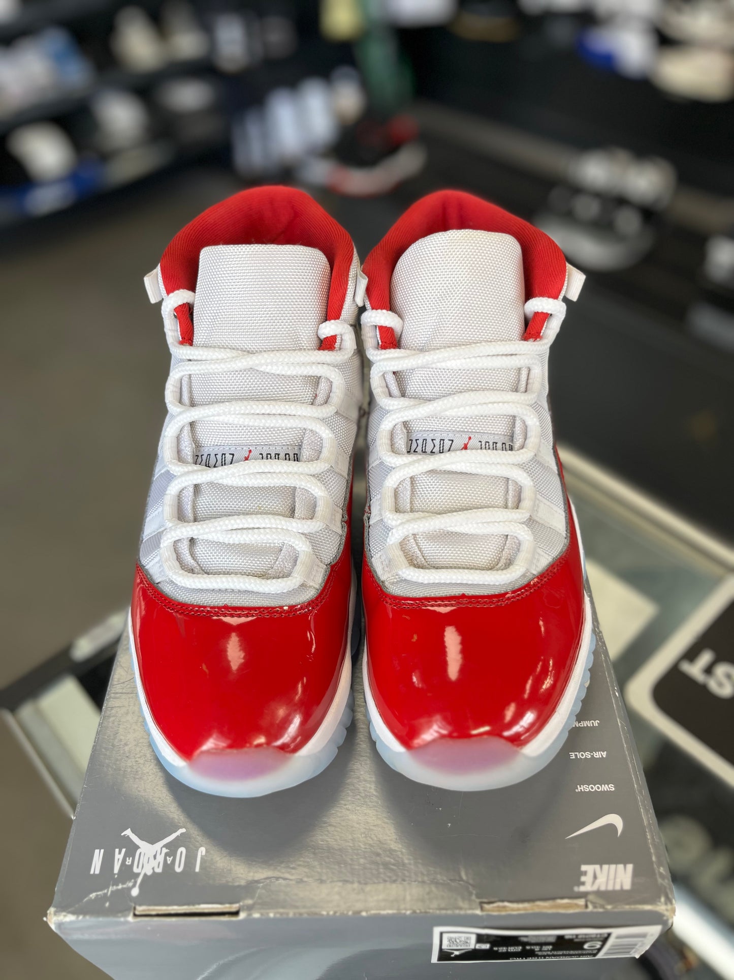 Jordan 11 “Cherry” Size 9