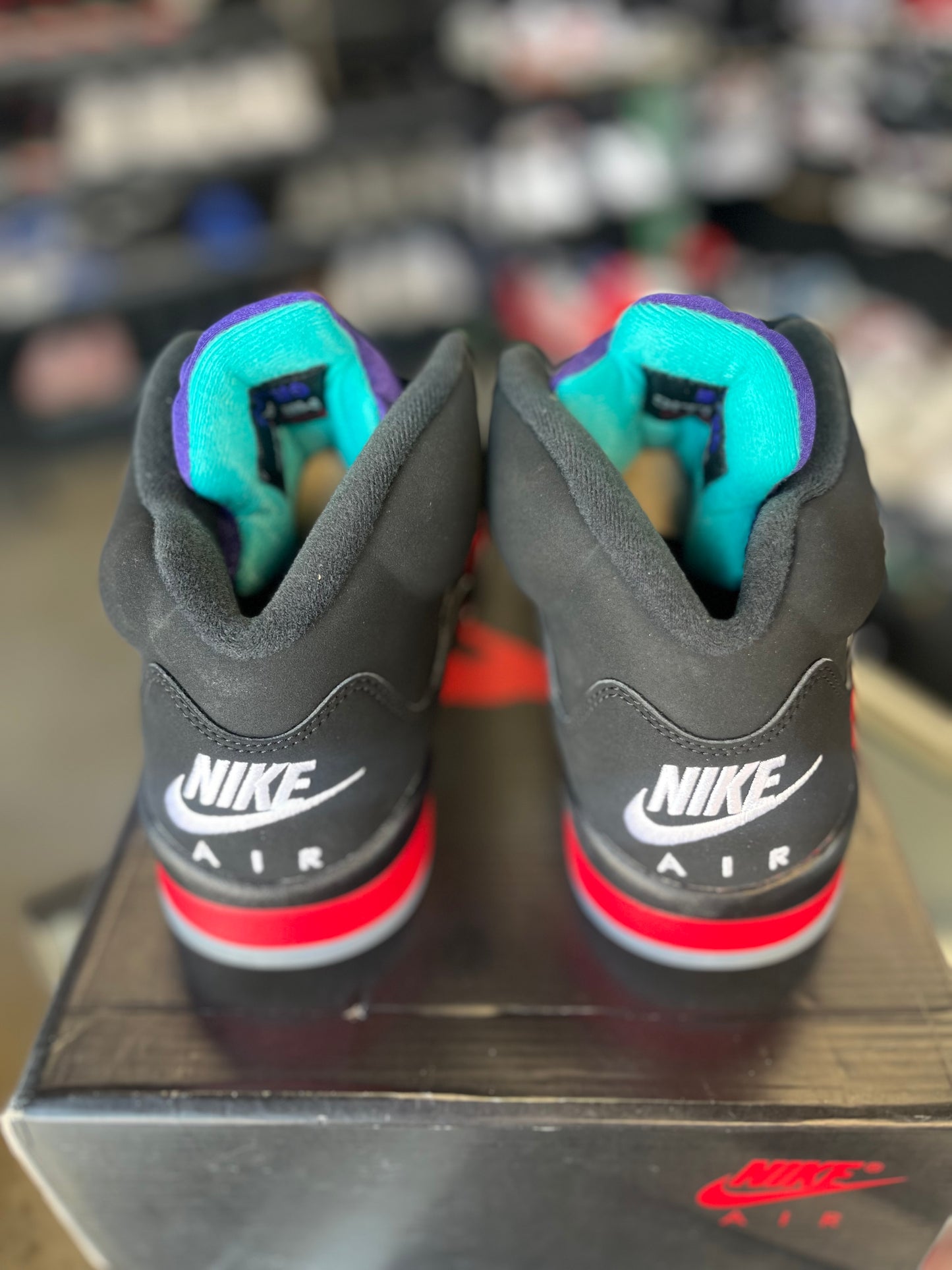 Jordan 5 “Top 3” Size 9