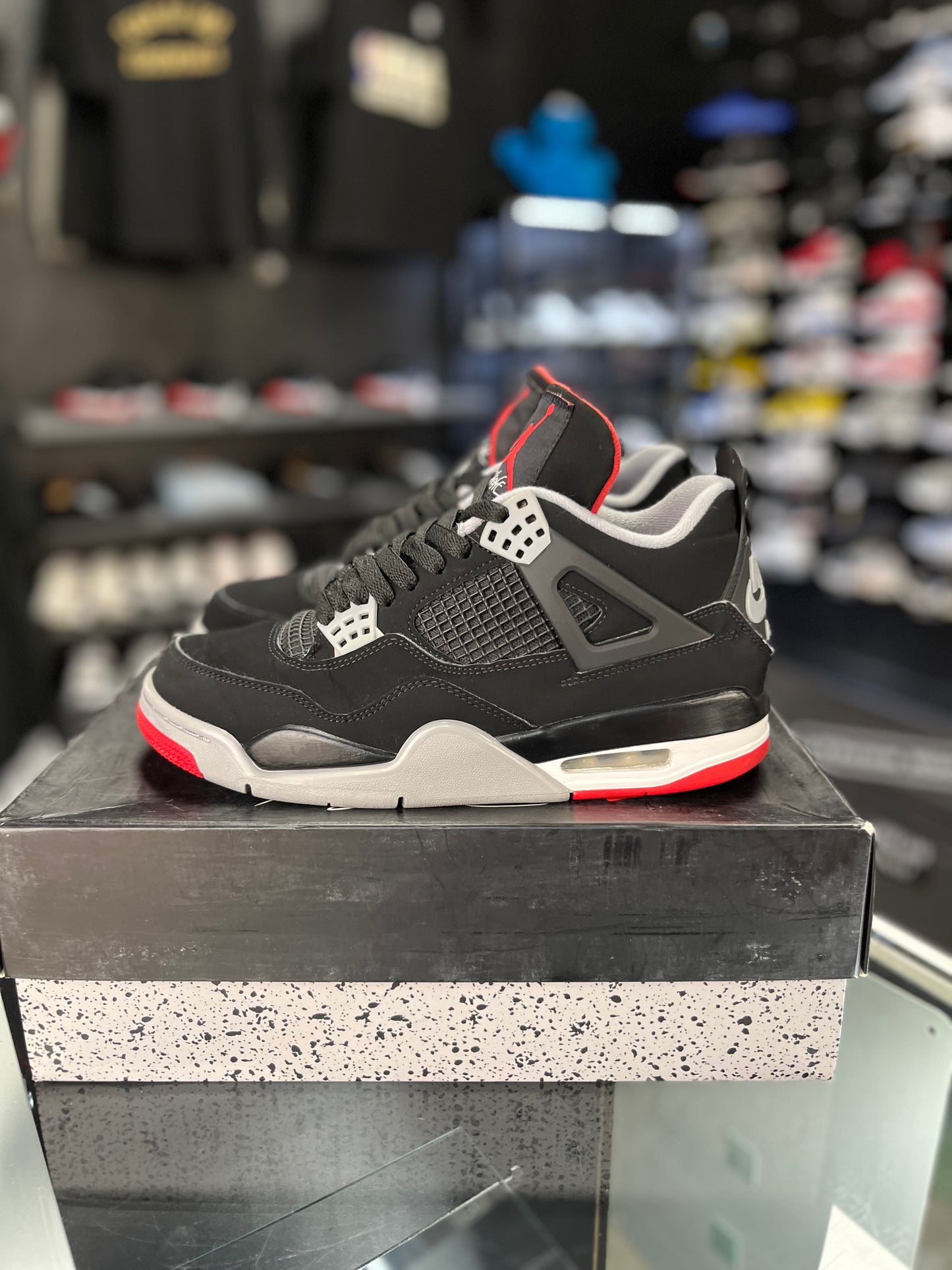 Jordan 4 “Bred” (2019) Size 8