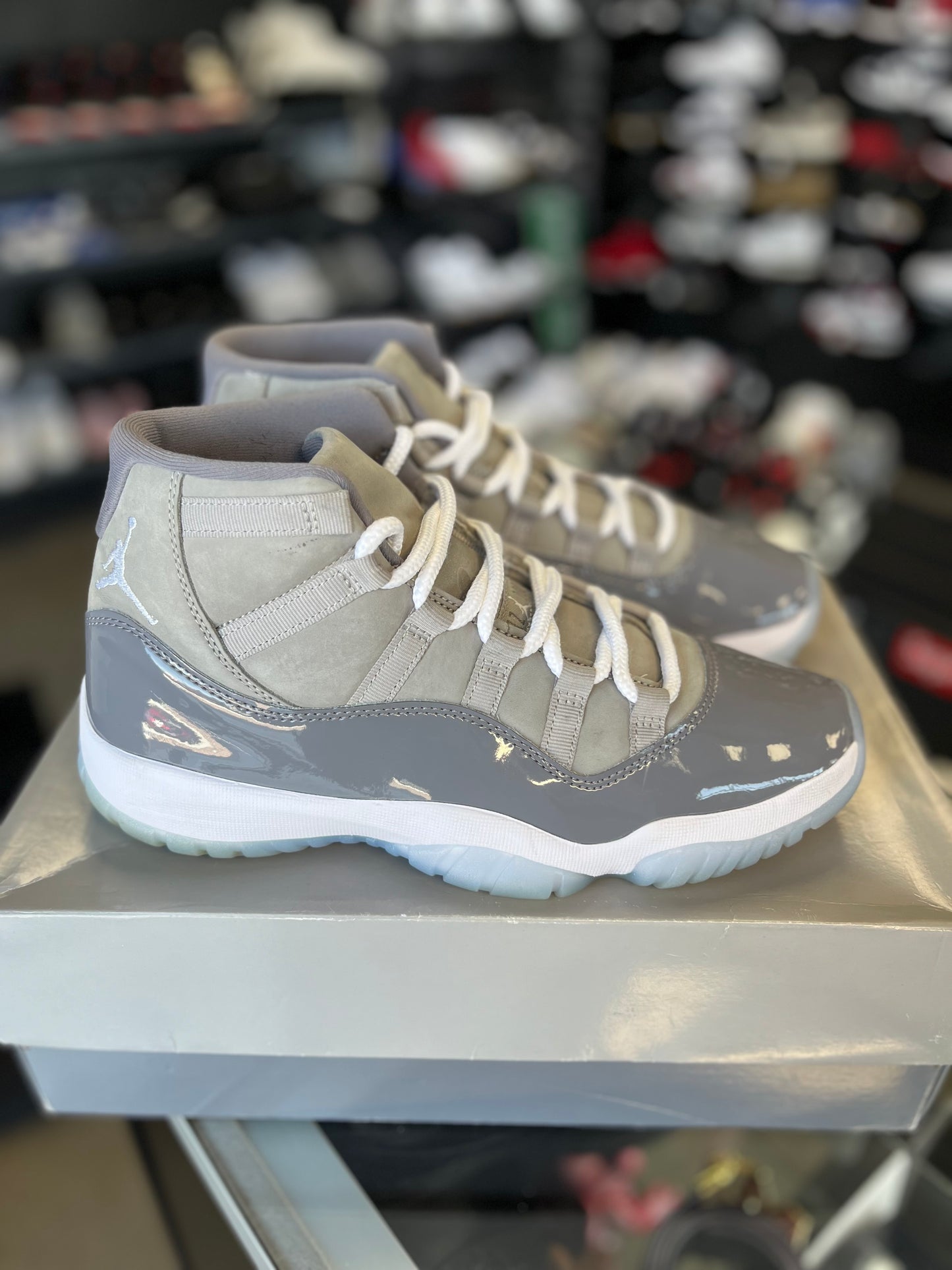 Jordan 11 “Cool Grey” Size 9.5