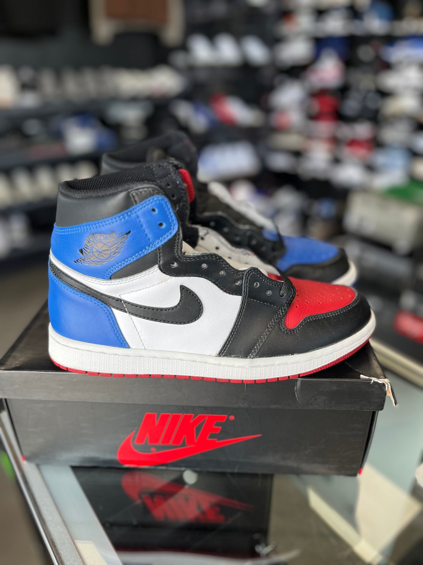 Jordan 1 “Top 3” Size 9