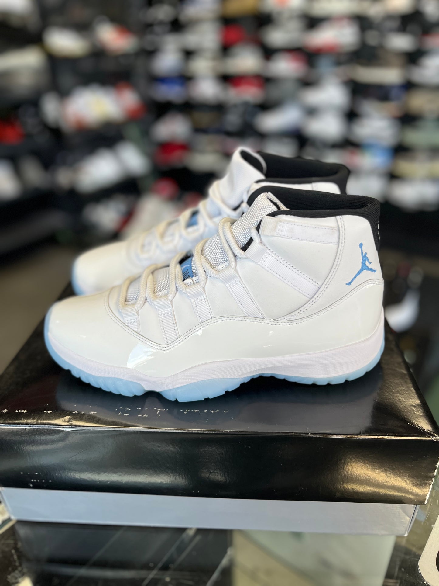 Jordan 11 “Legend Blue” Size 8.5