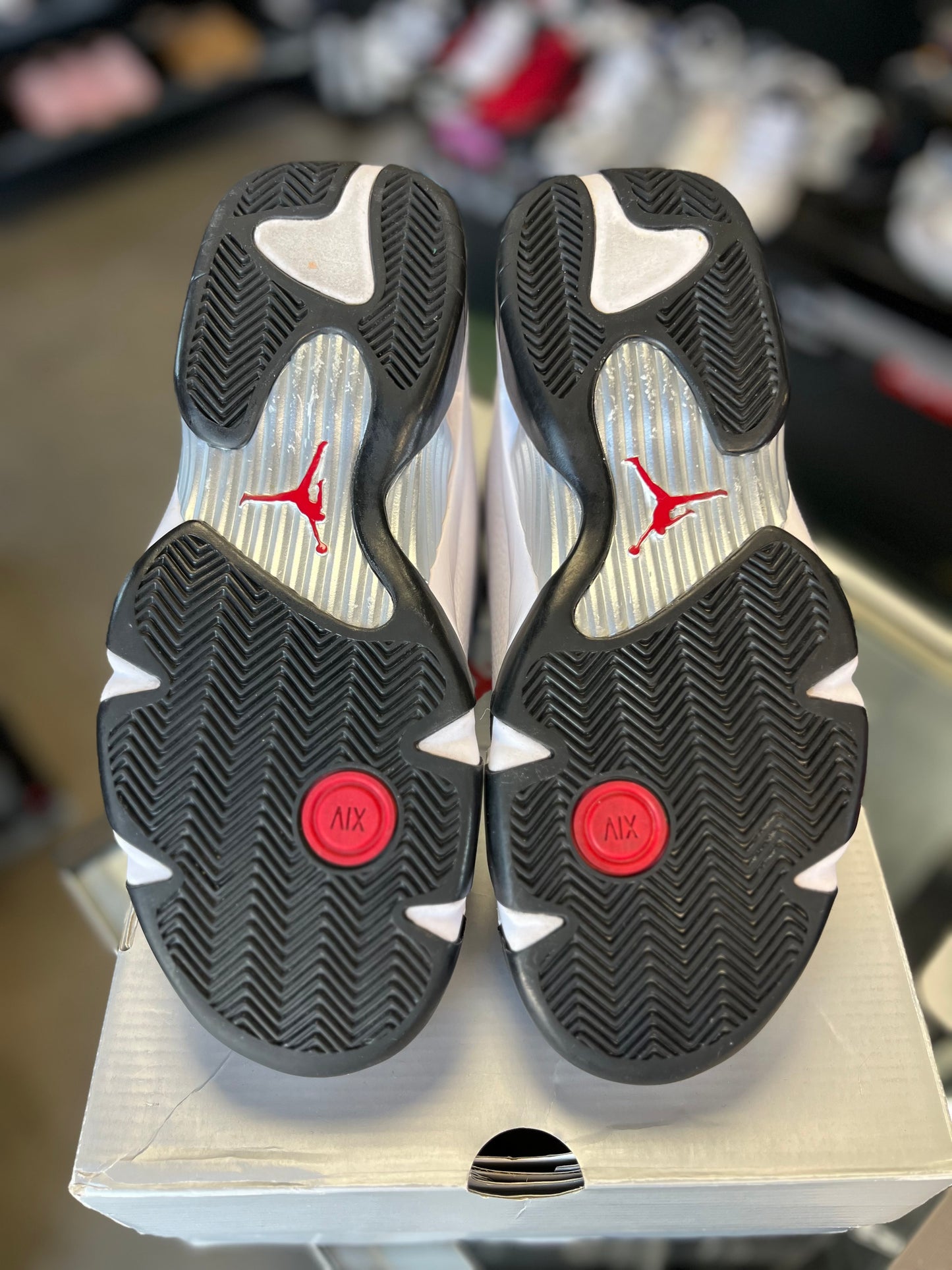 Jordan 14 “Black Toe” Size 9