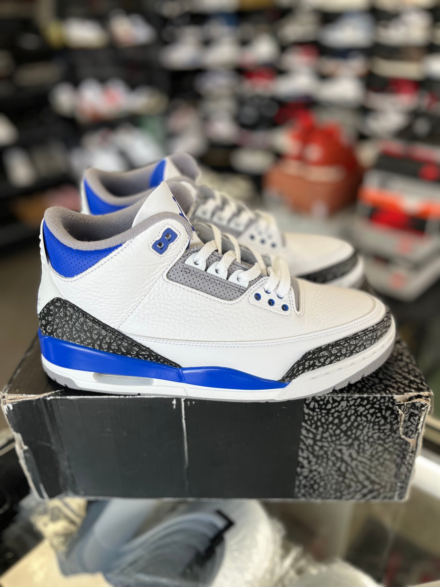 Jordan 3 “Racer Blue” Size 9.5