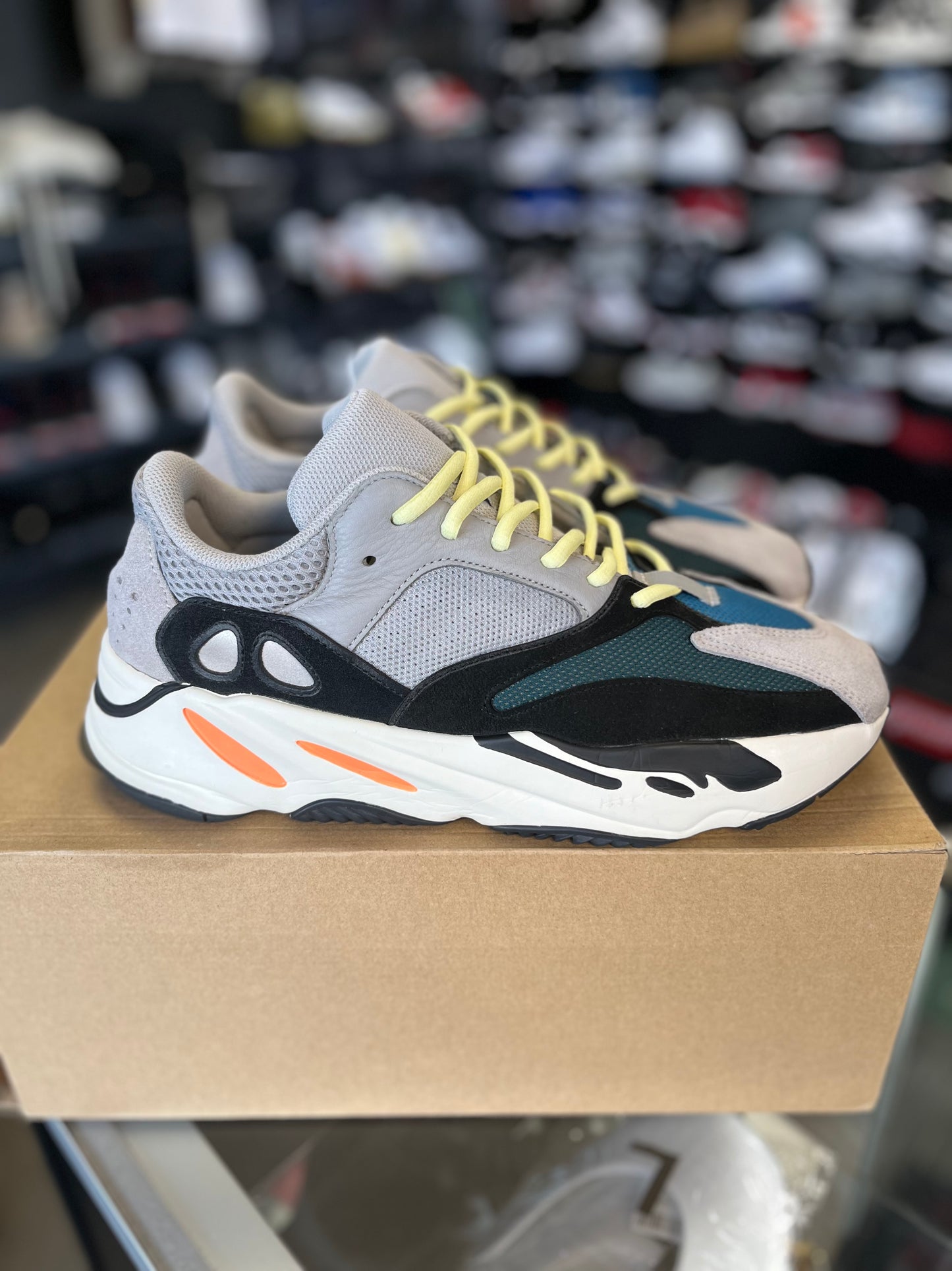 Yeezy 700 “Waverunner” Size 11