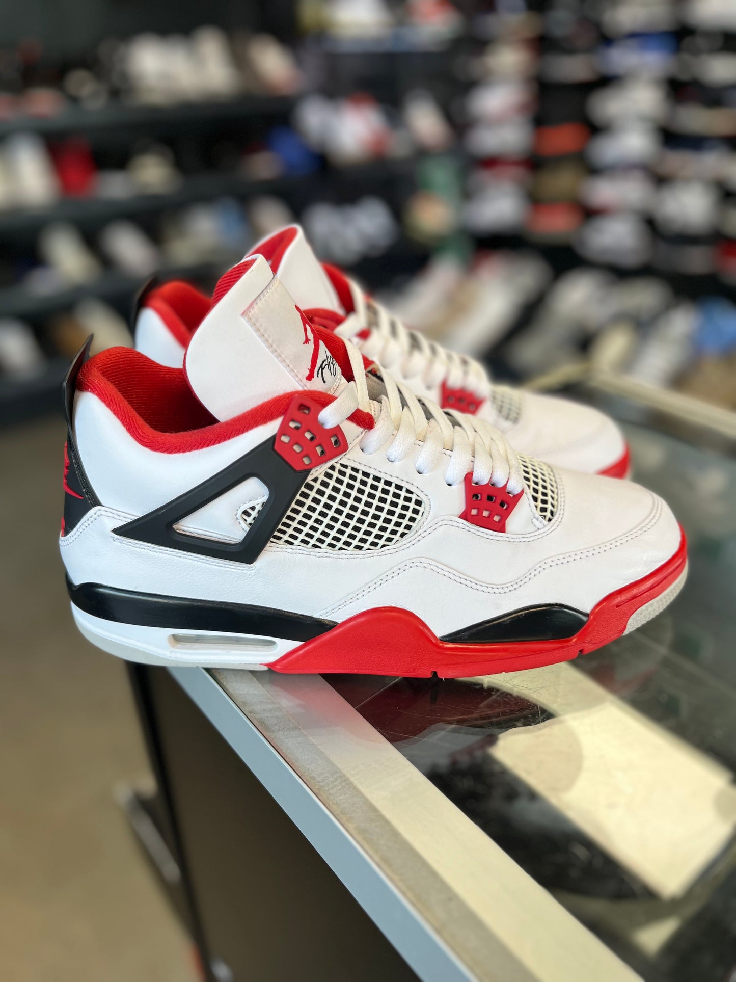 Jordan 4 “Fire Red” Size 11