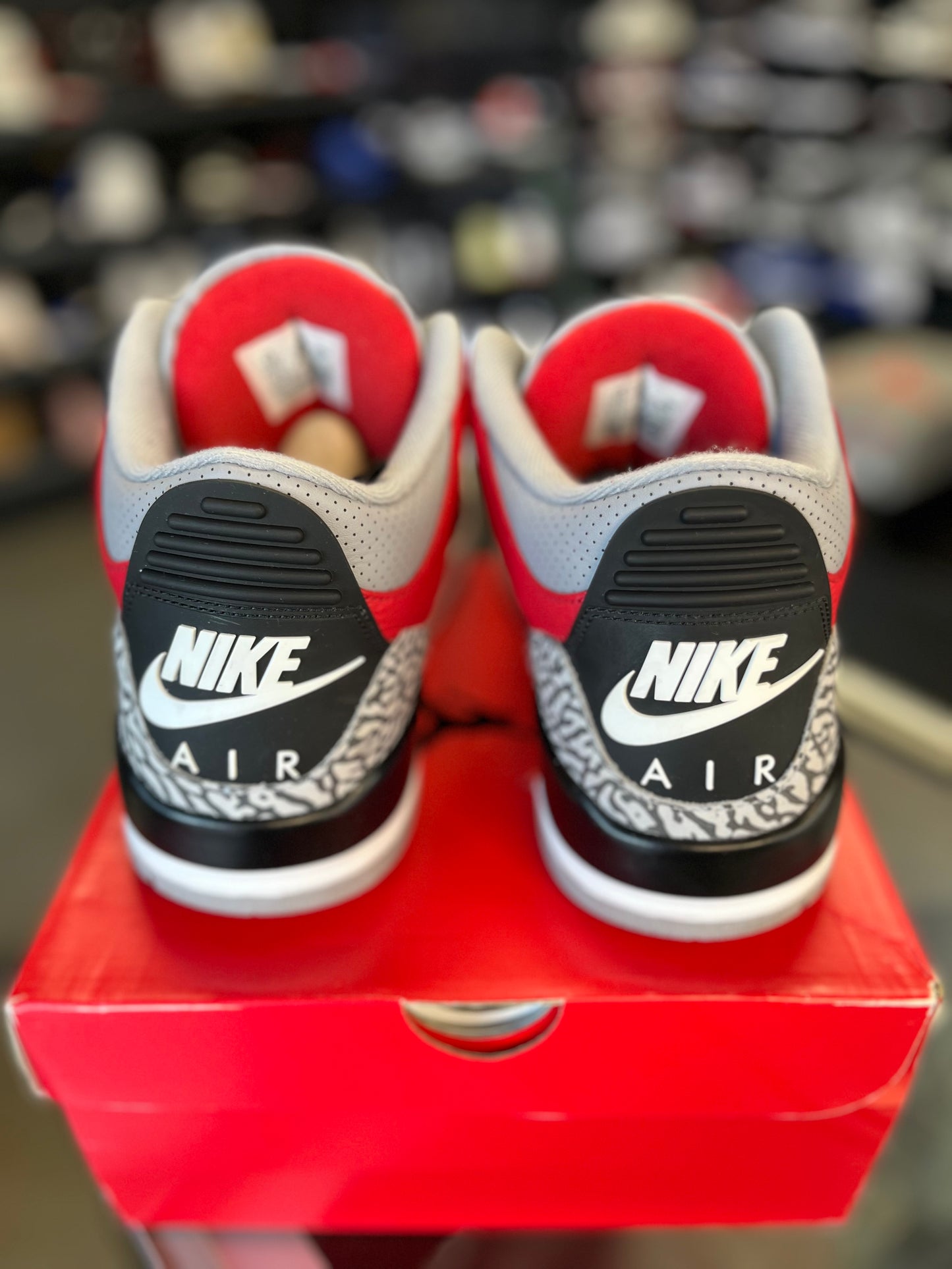 Jordan 3 “Unite SE” Size 9.5
