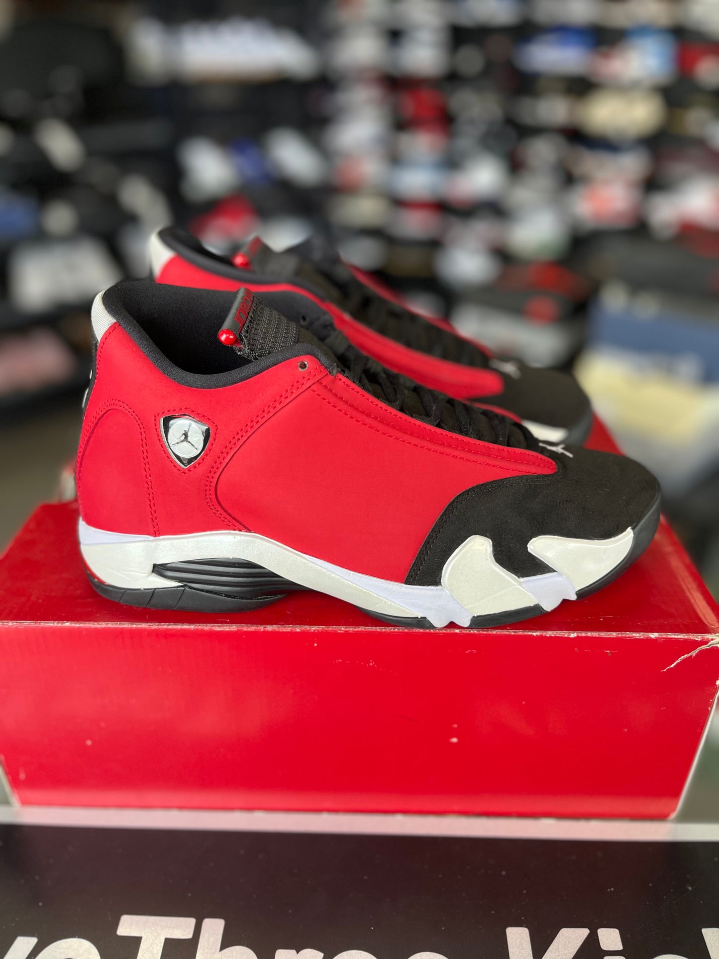 Jordan 14 “Gym Red” Size 8