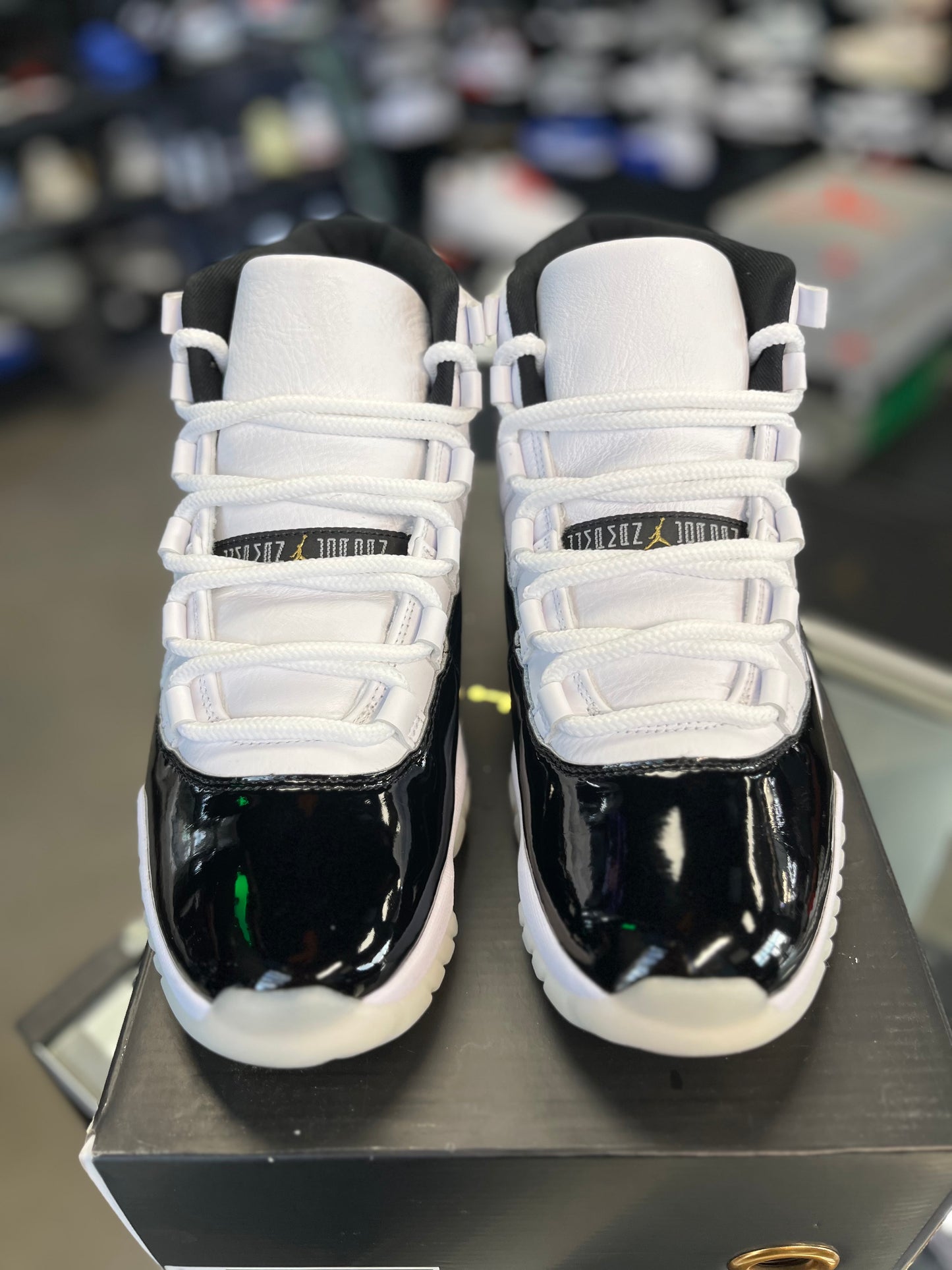 Jordan 11 “Gratitude” Size 9