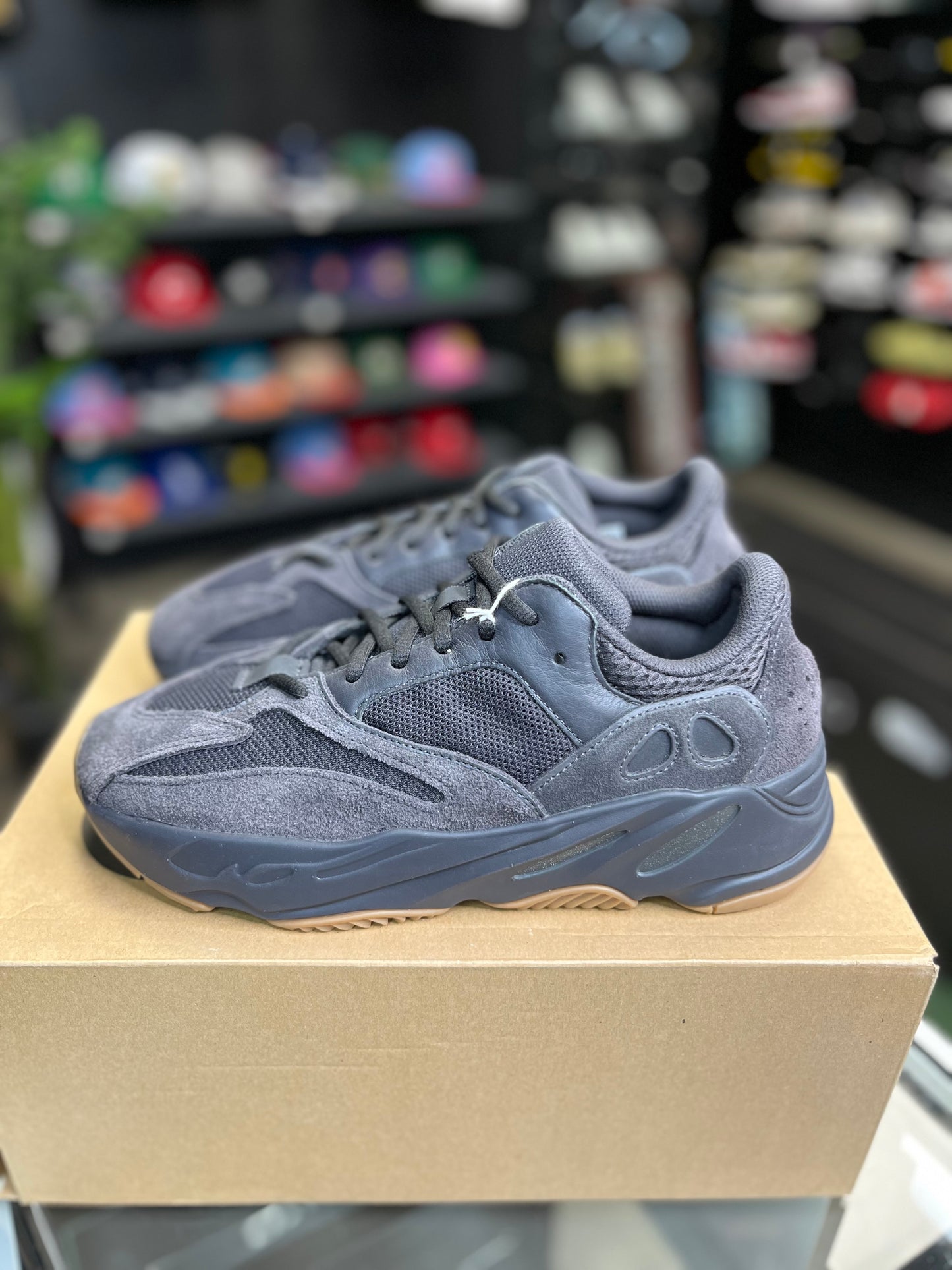 Yeezy Boost 700 “Utility Black” Size 8.5
