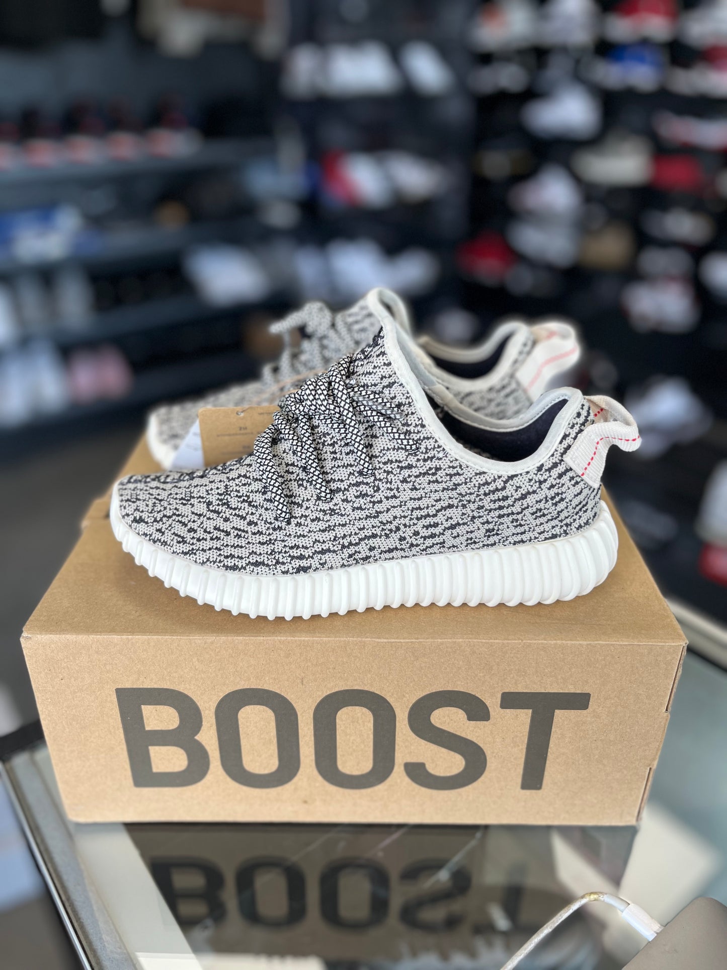 Yeezy 350 “Turtle Dove” Size 4.5y / 6w