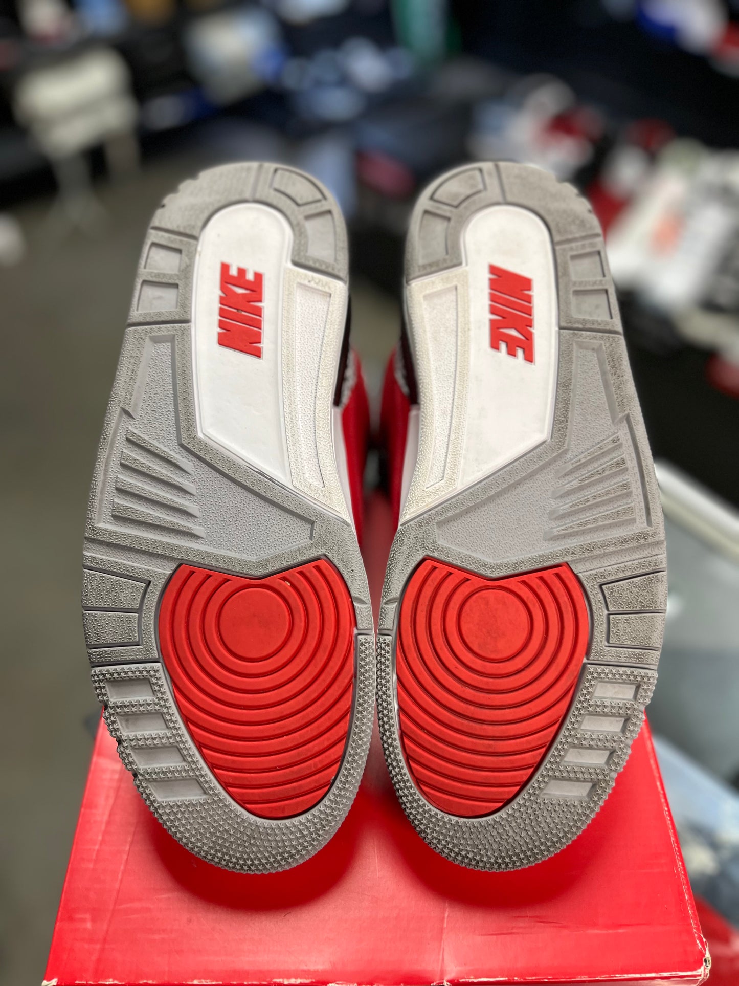 Jordan 3 “Unite SE” Size 9