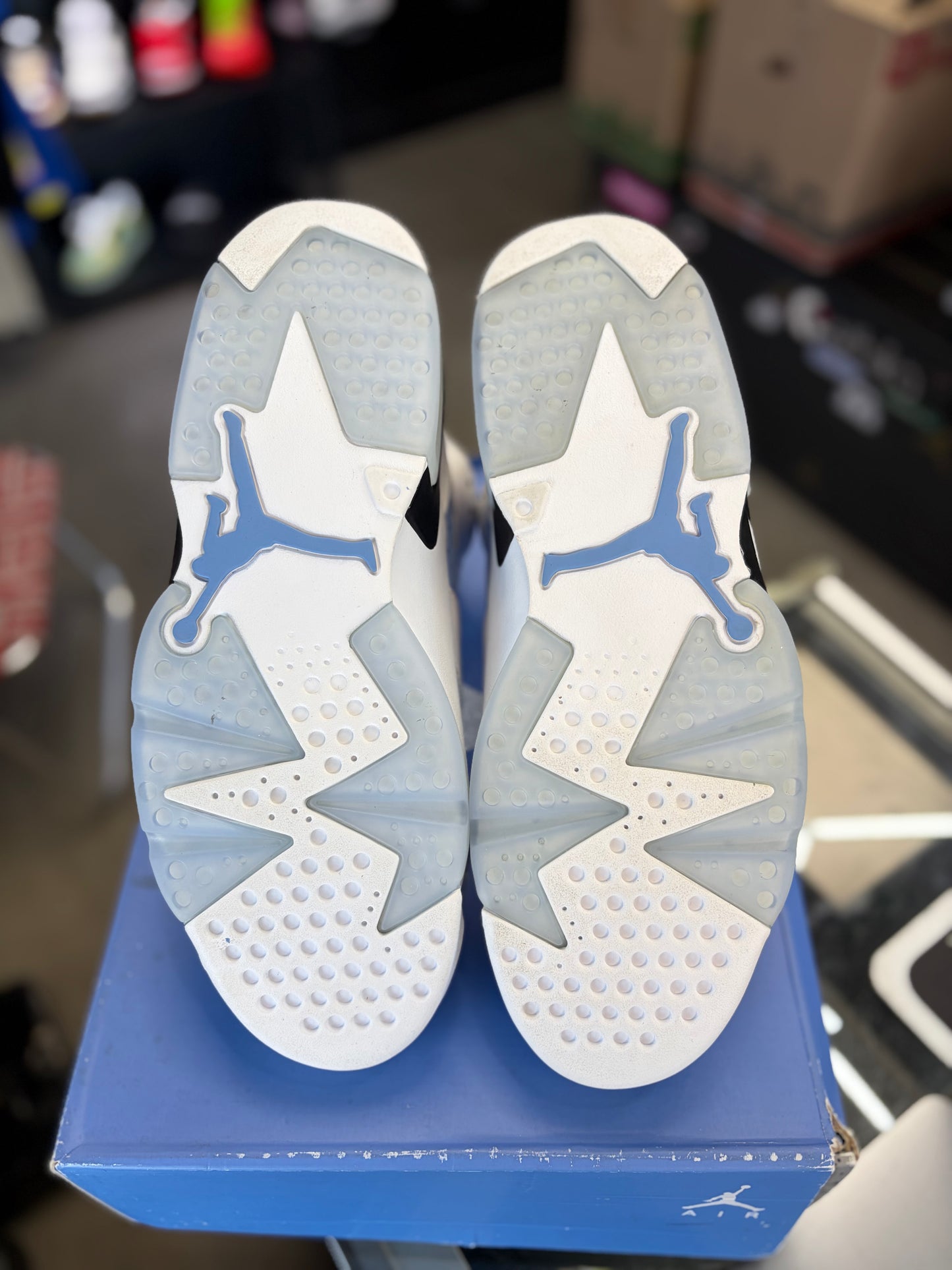 Jordan 6 “UNC” Size 9.5