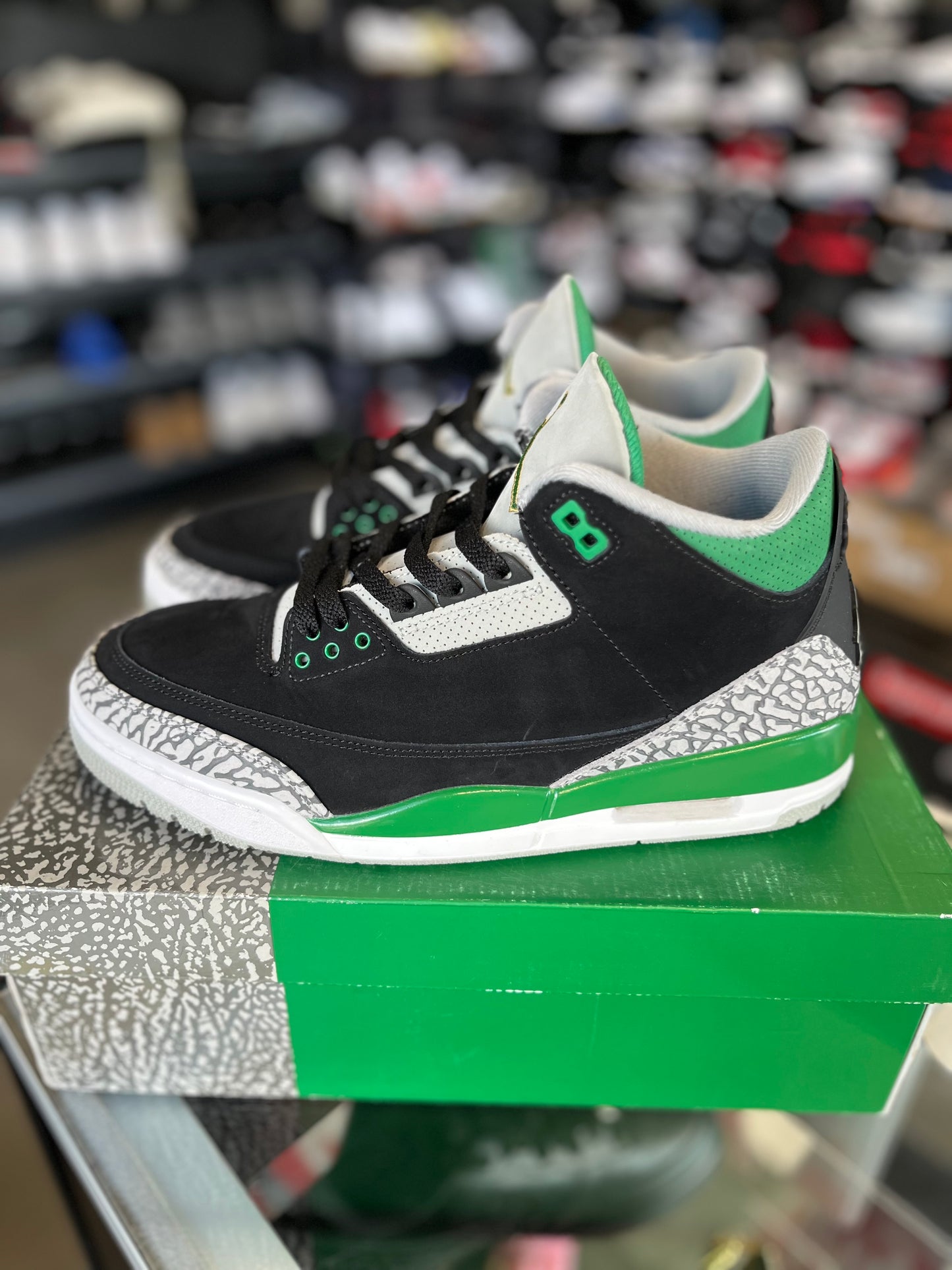 Jordan 3 “Pine Green” Size 10