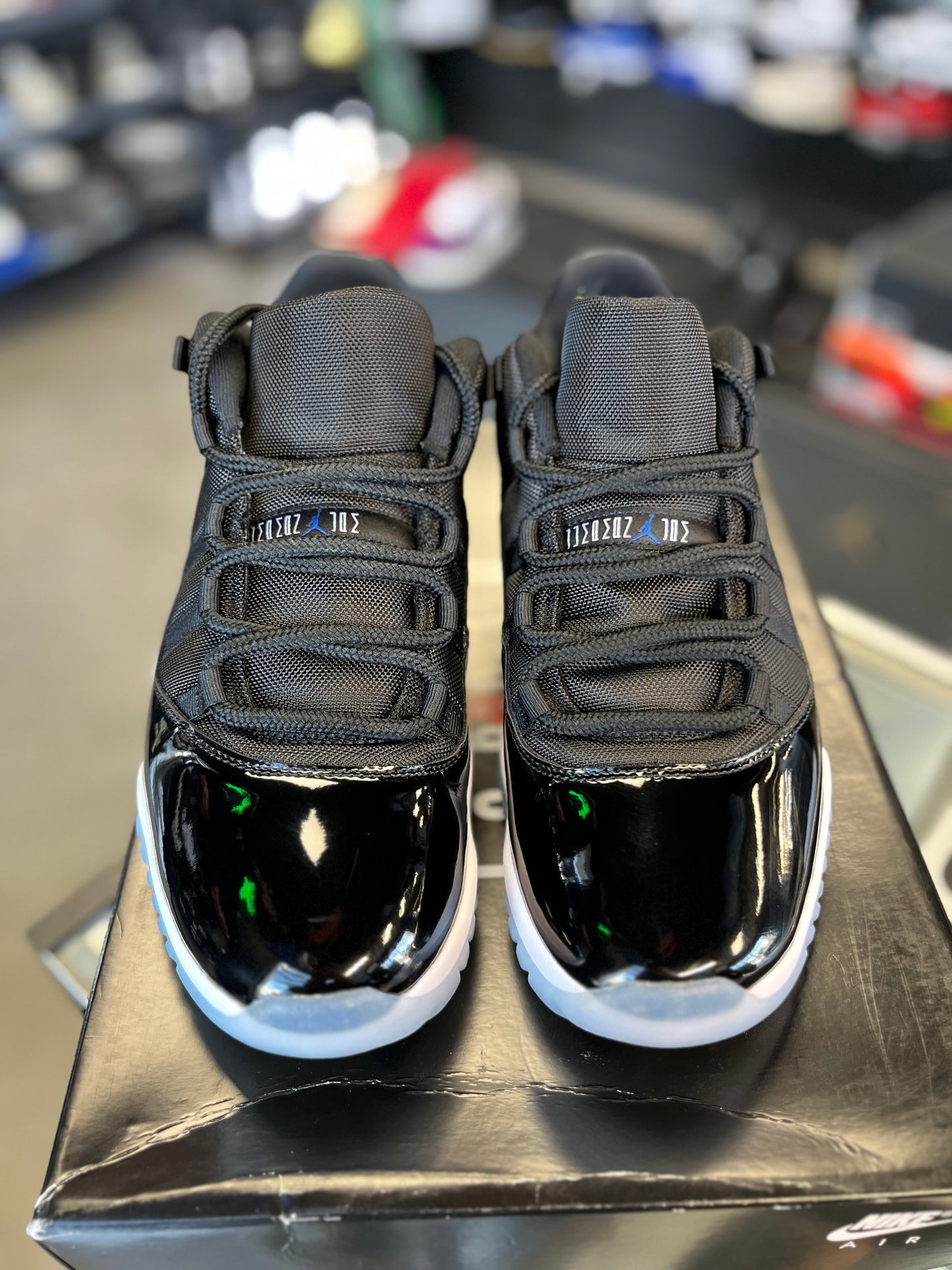 Jordan 11 Low “SPACEJAM” Size 12
