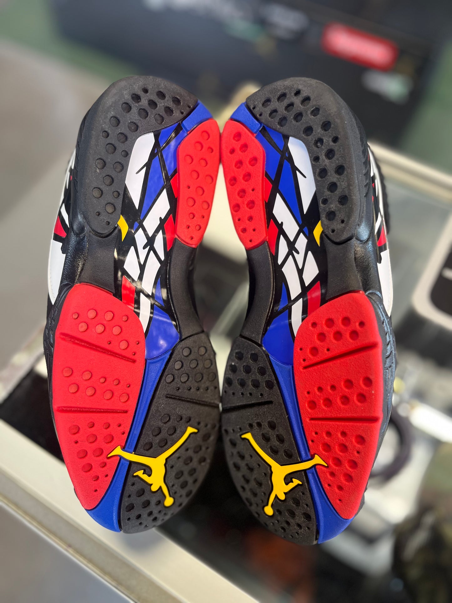 Jordan 8 “Playoffs” Size 8