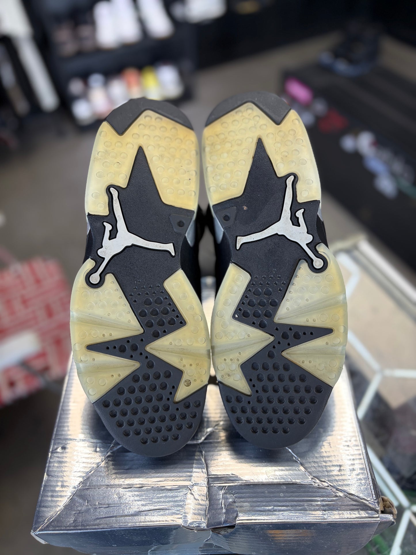 Jordan 6 “Chrome” Size 8.5