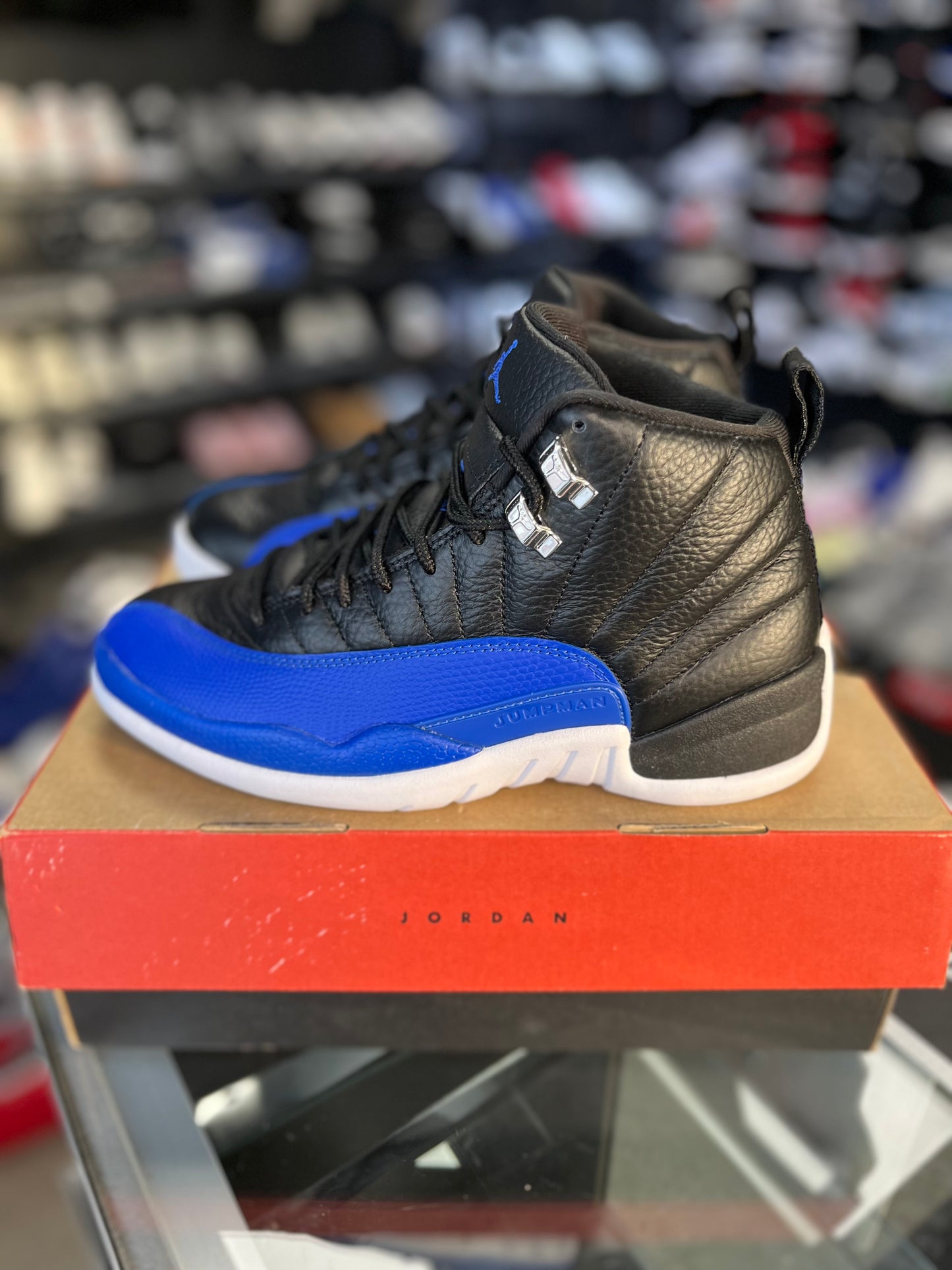Jordan 12 “Hyper Royal” Size 6.5y/8w