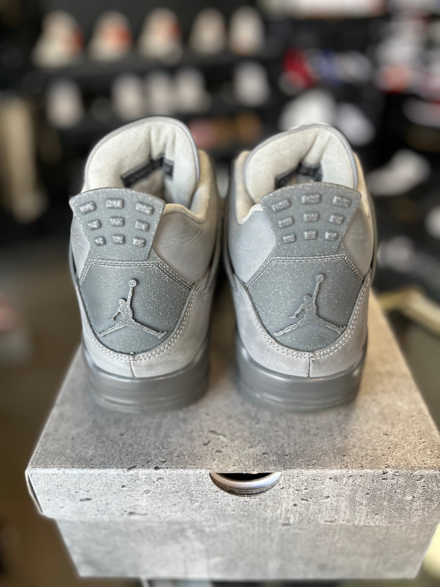 Jordan 4 “Wet Cements” Size 9