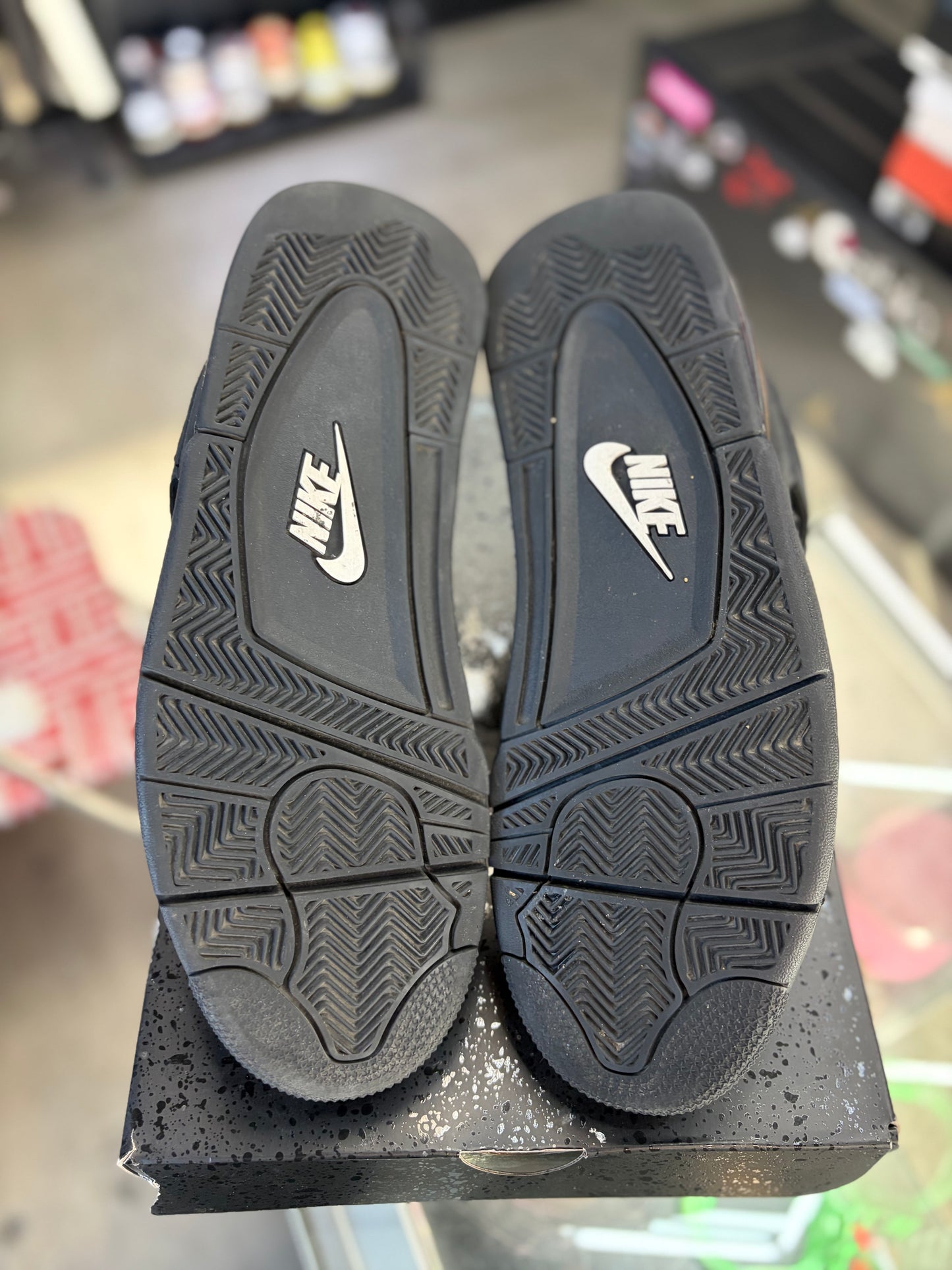 Jordan 4 “Black Cat” (2025) Size 10