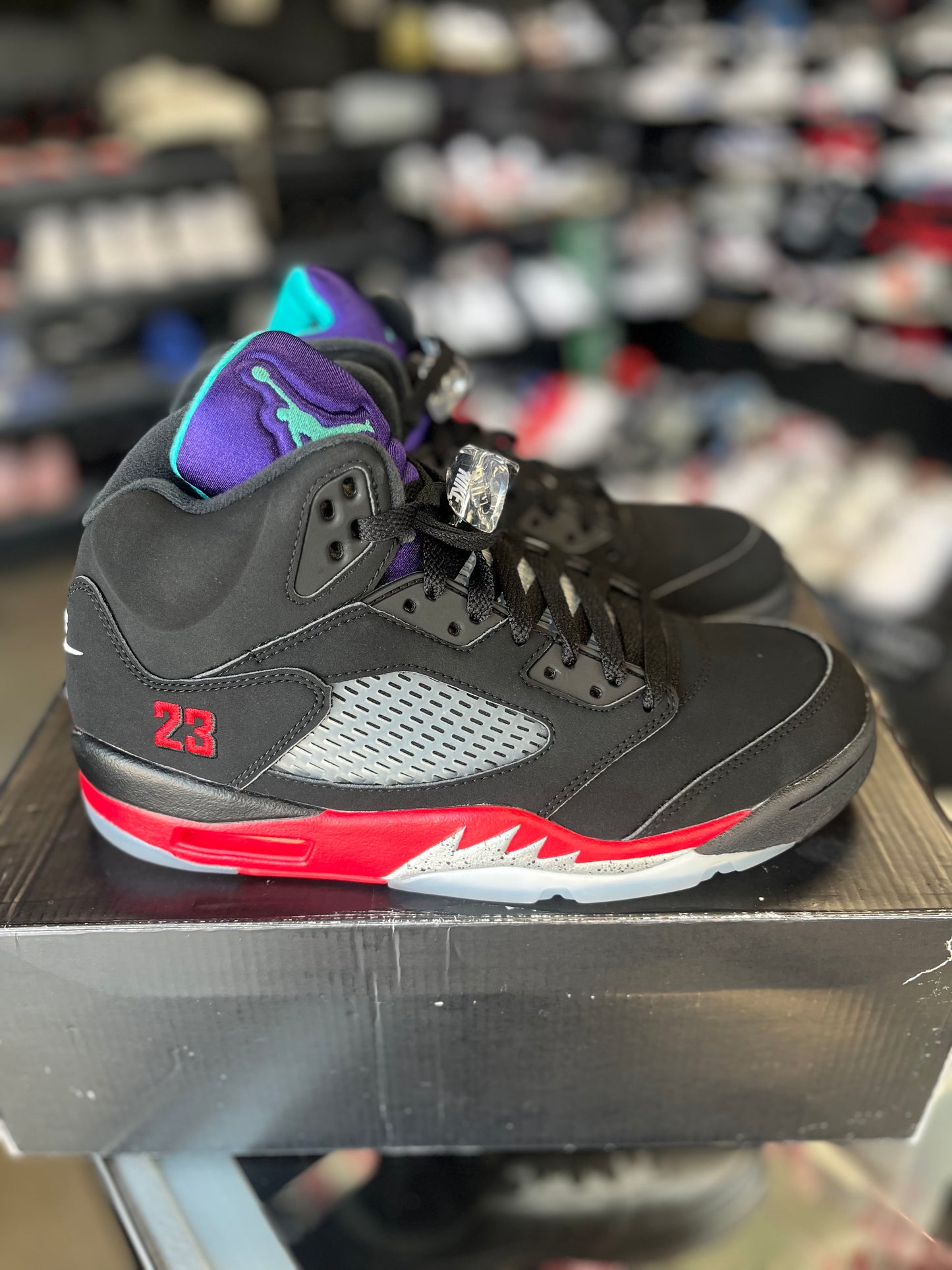 Jordan 5 “Top 3” Size 9