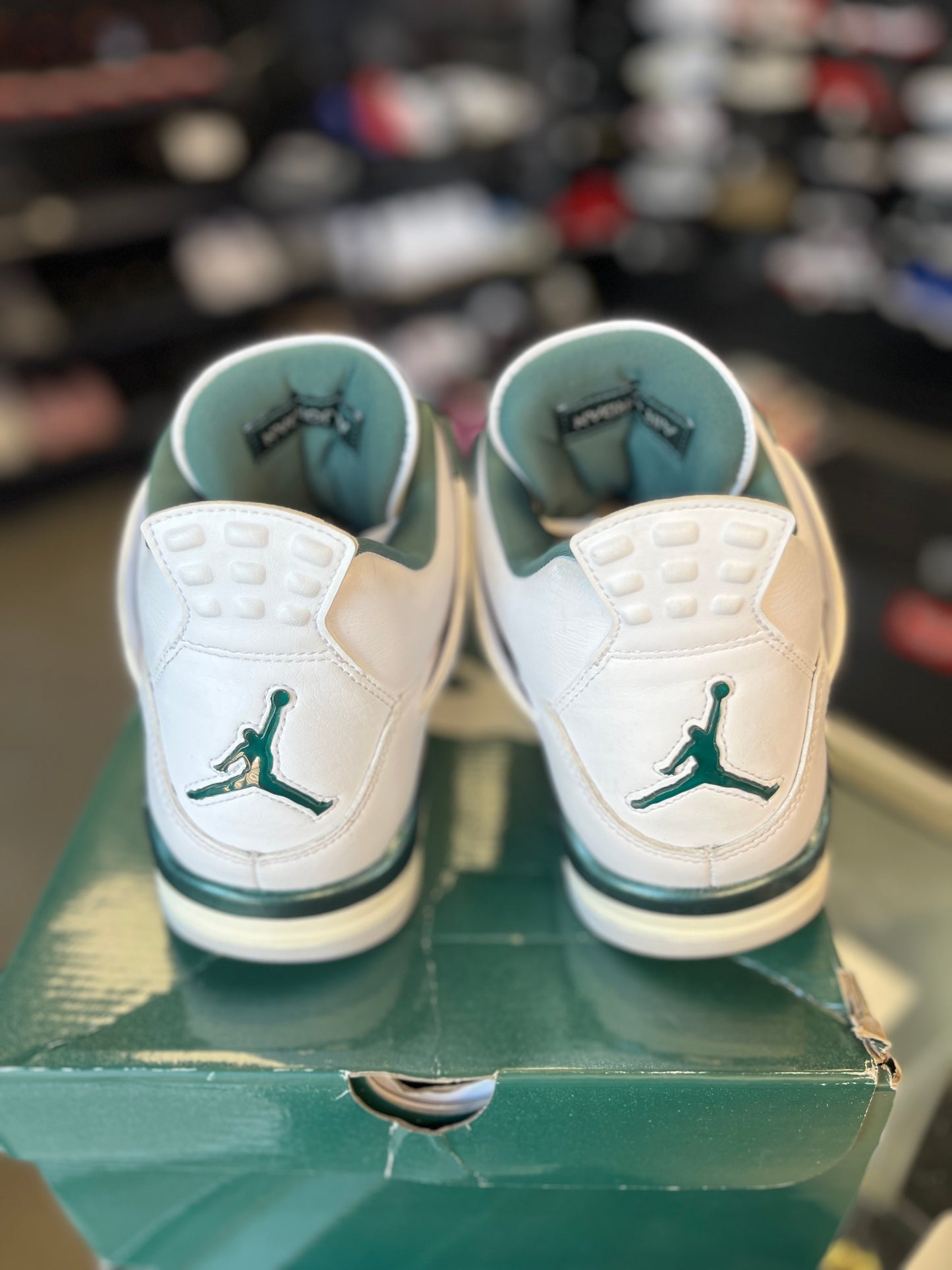Jordan 4 “Oxidized Green” Size 11
