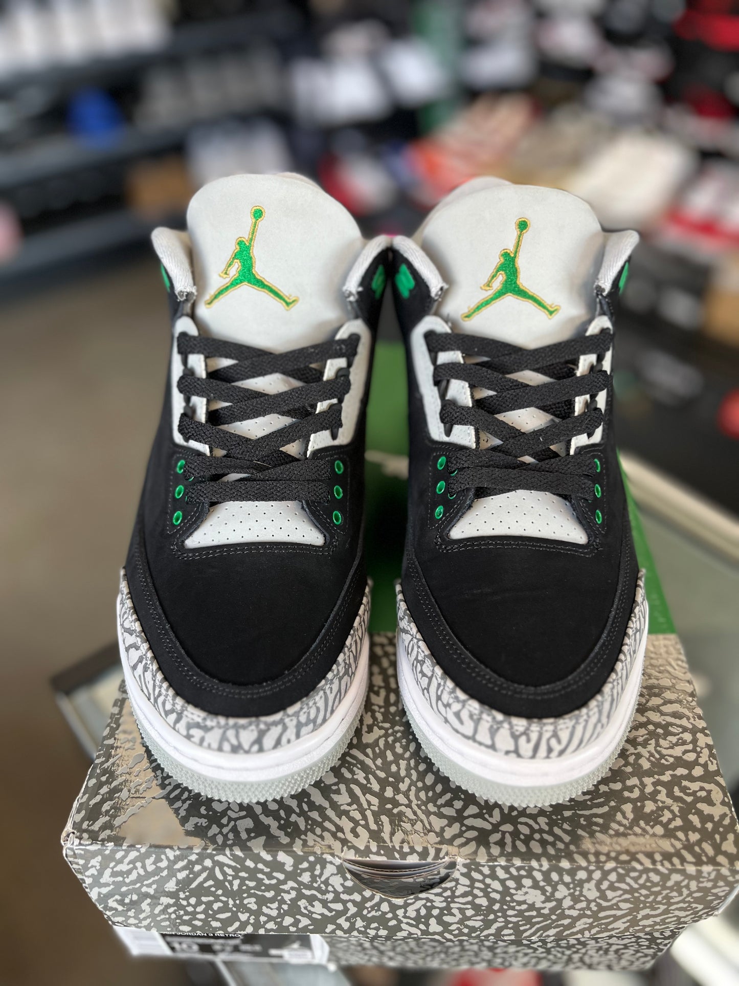 Jordan 3 “Pine Green” Size 10