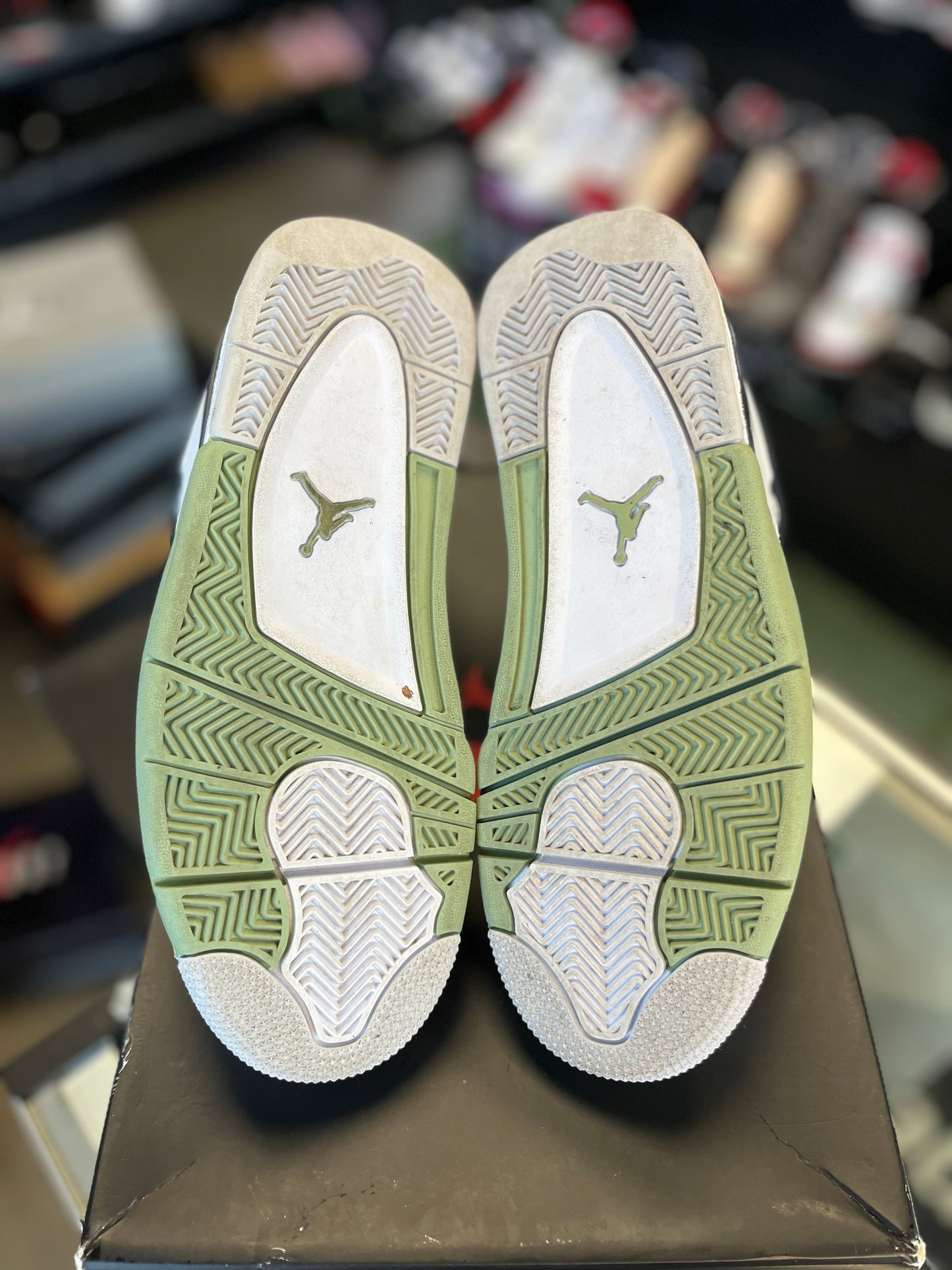 Jordan 4 “Seafoam” Size 8 Men