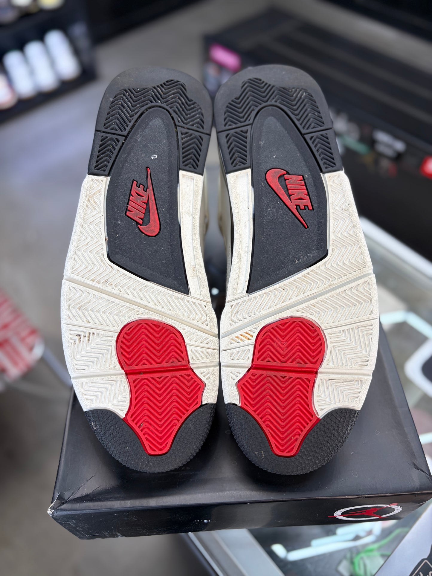 Jordan 4 “Flight Club” Size 11.5