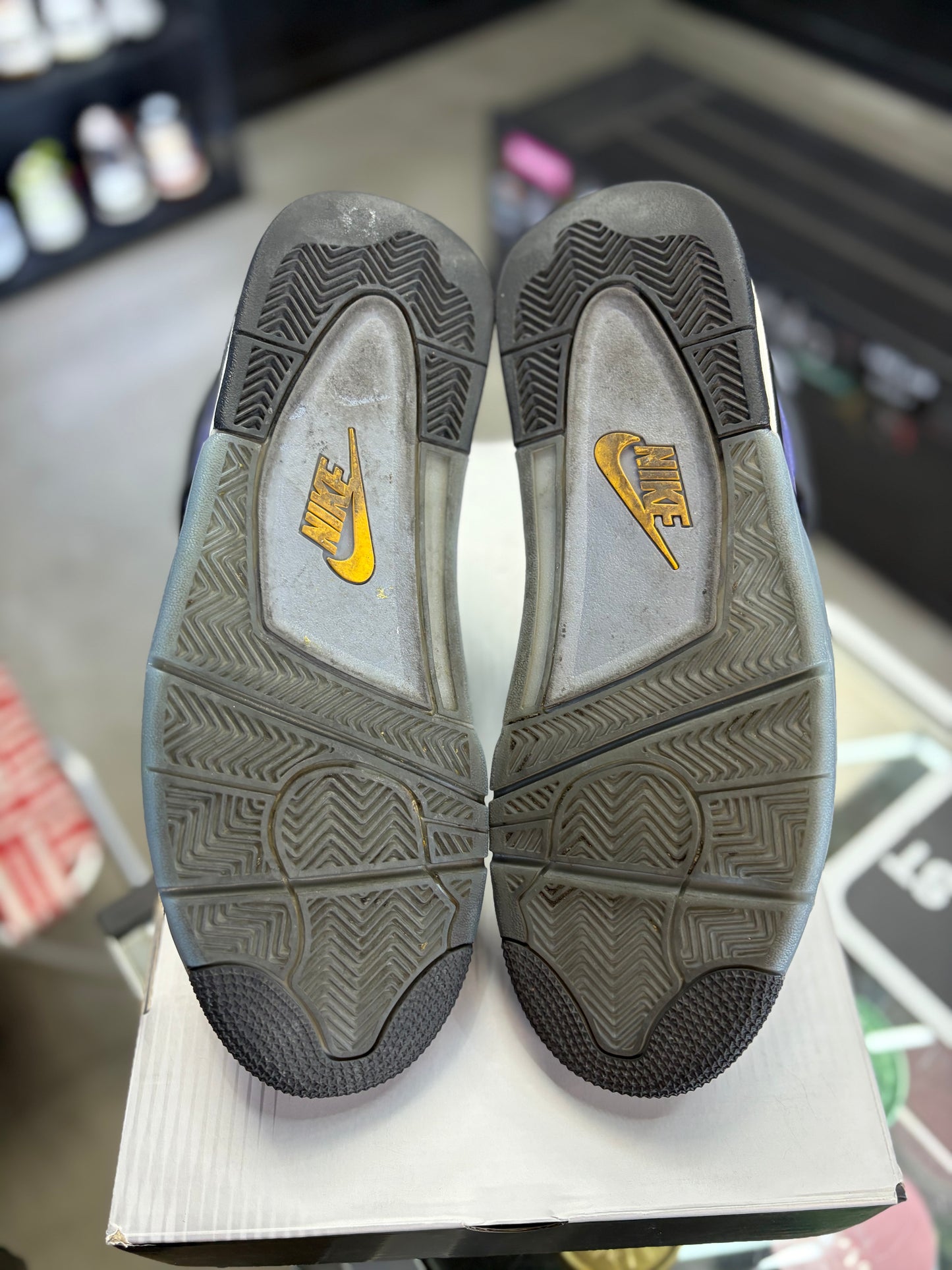 Jordan 4 “Lakers” Size 10.5