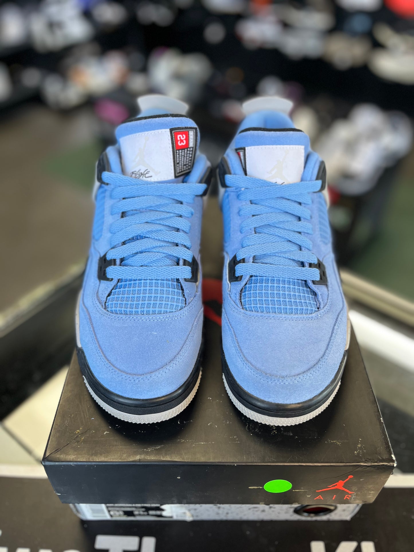 Jordan 4 “UNC” (Gs) Size 6.5y/8w
