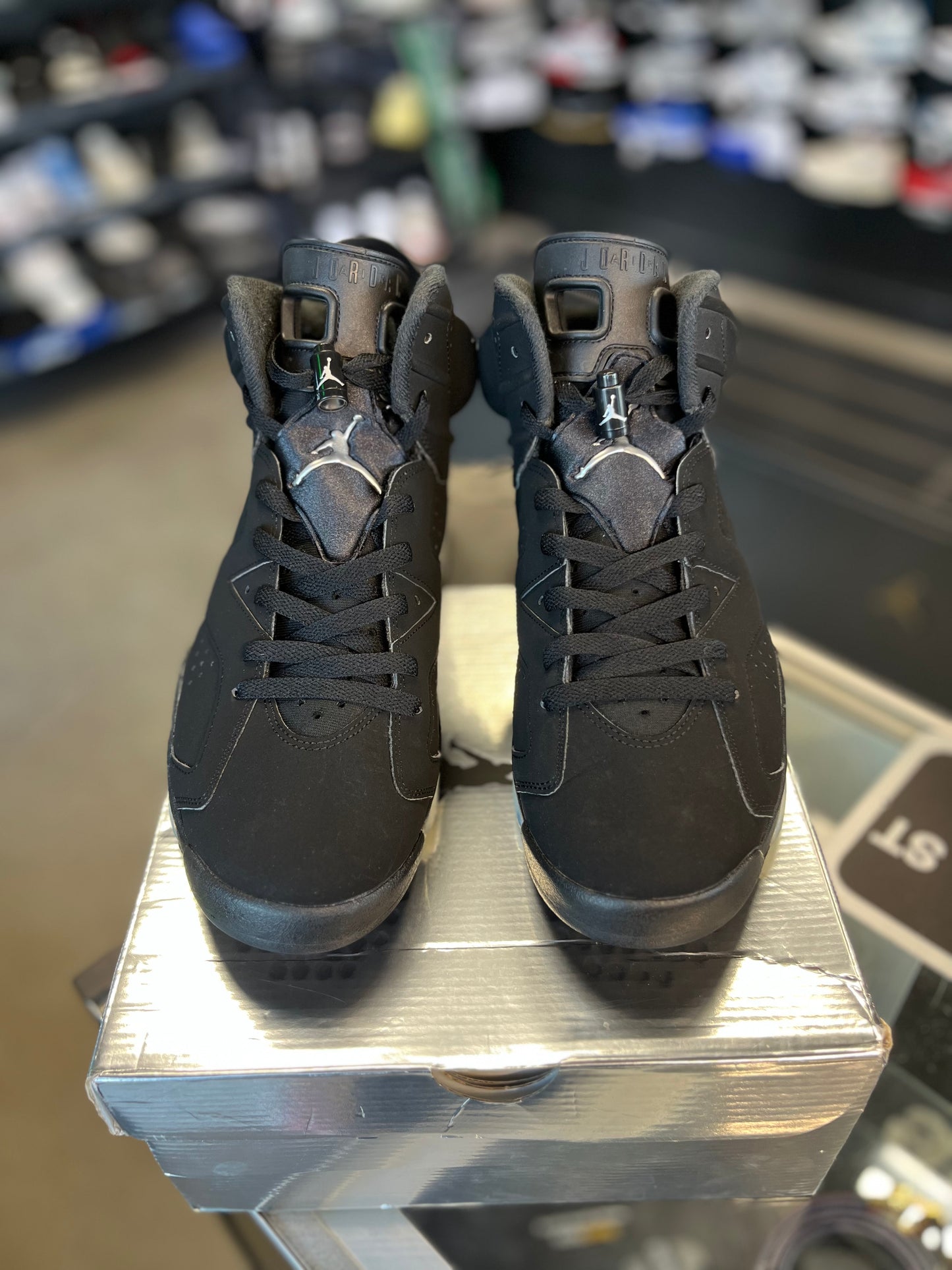 Jordan 6 “Chrome” Size 10.5