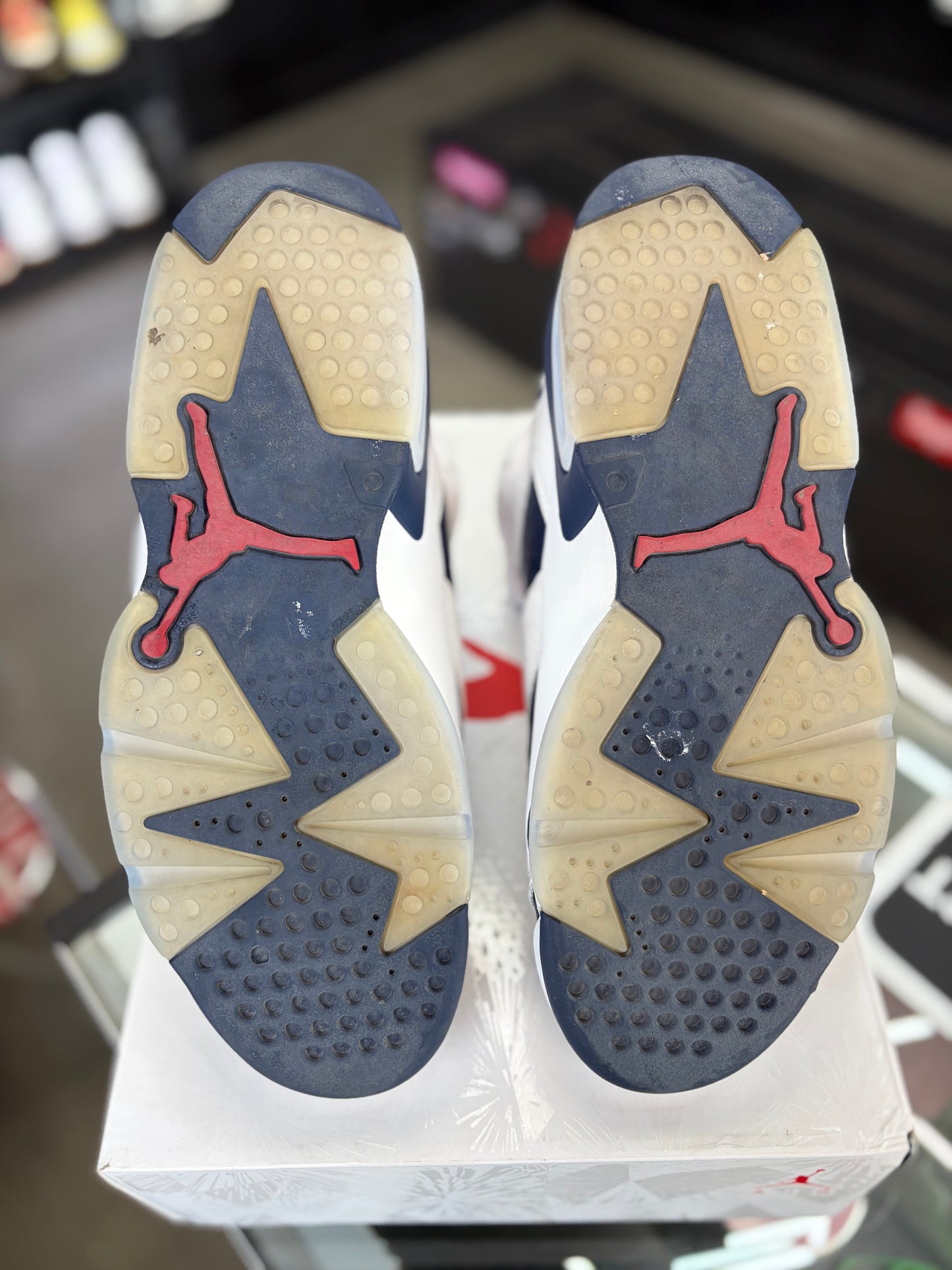 Jordan 6 “Olympic” Size 9