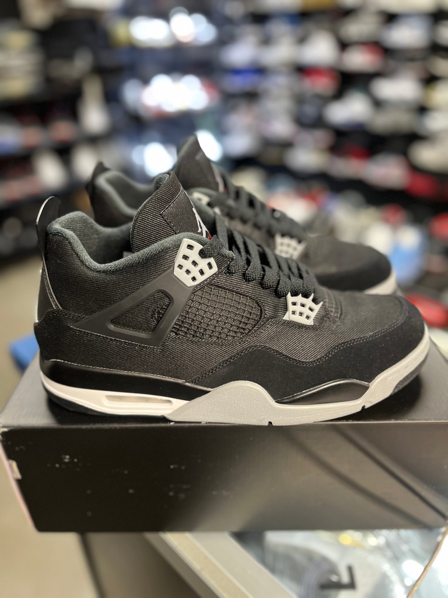 Jordan 4 “Black Canvas” Size 11
